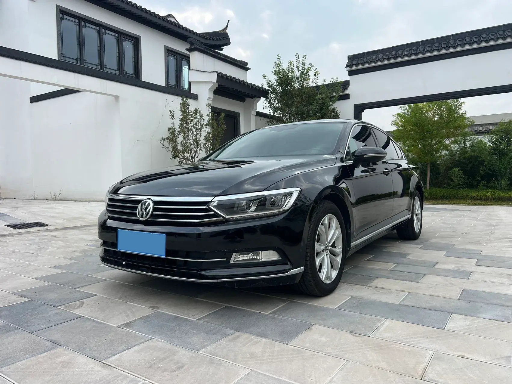 2019 VOLKSWAGEN MAGOTAN view 1
