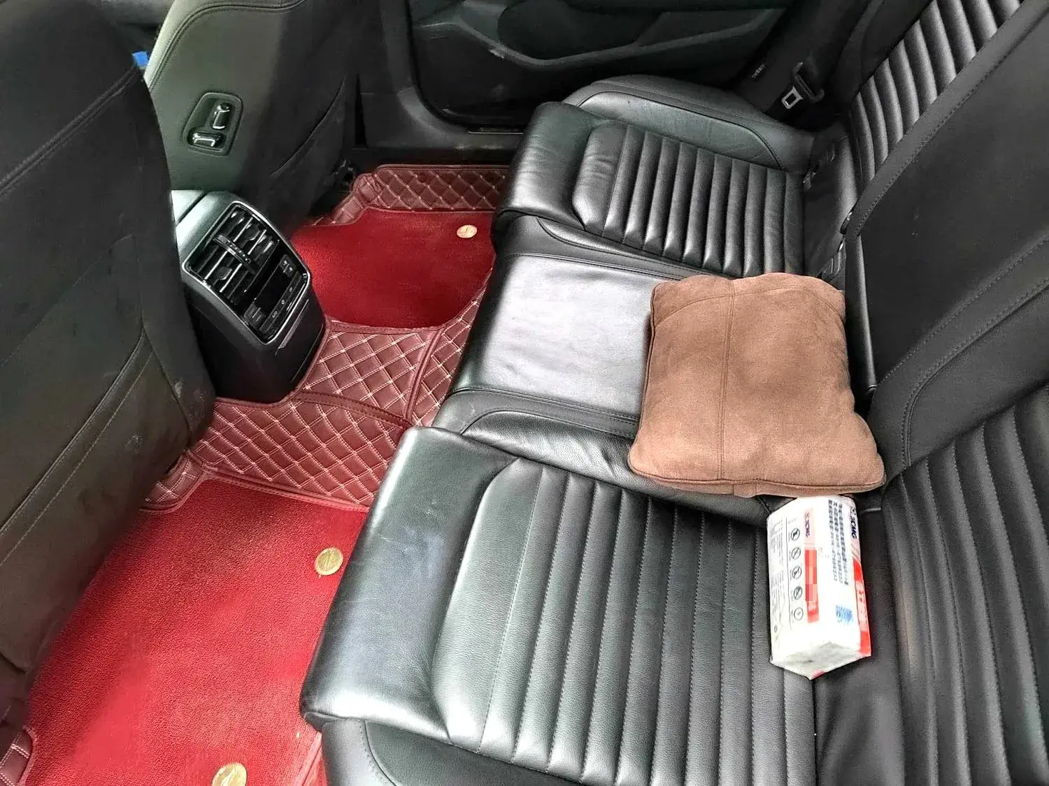 2018 VOLKSWAGEN MAGOTAN thumbnail 3