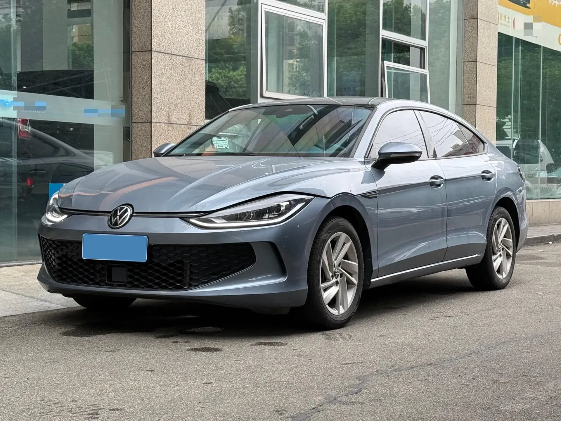 2023 VOLKSWAGEN LAMANDO view 1