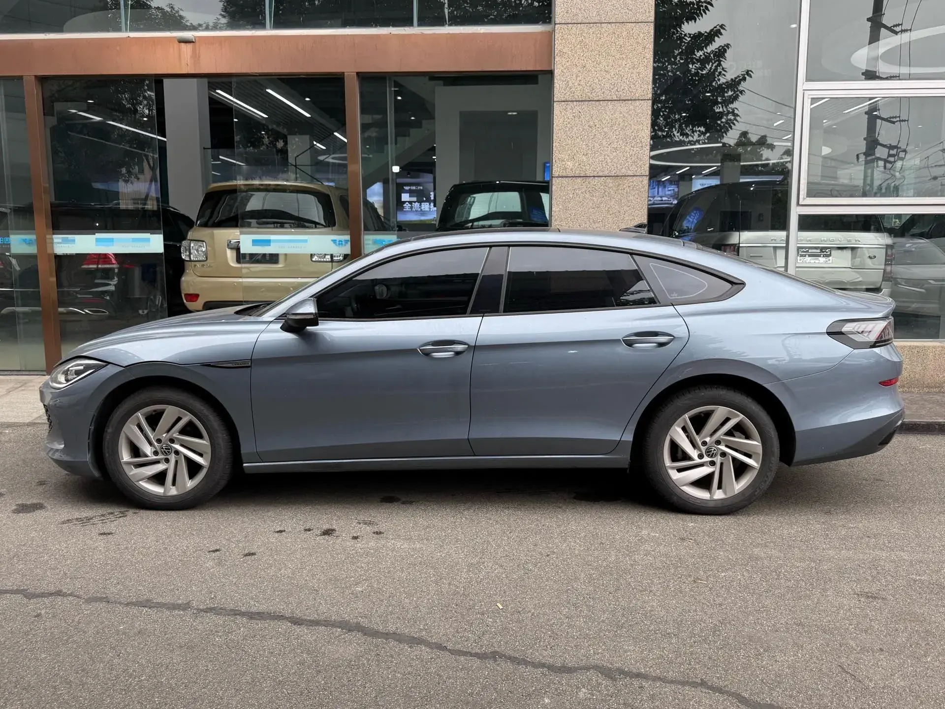 2023 VOLKSWAGEN LAMANDO thumbnail 2