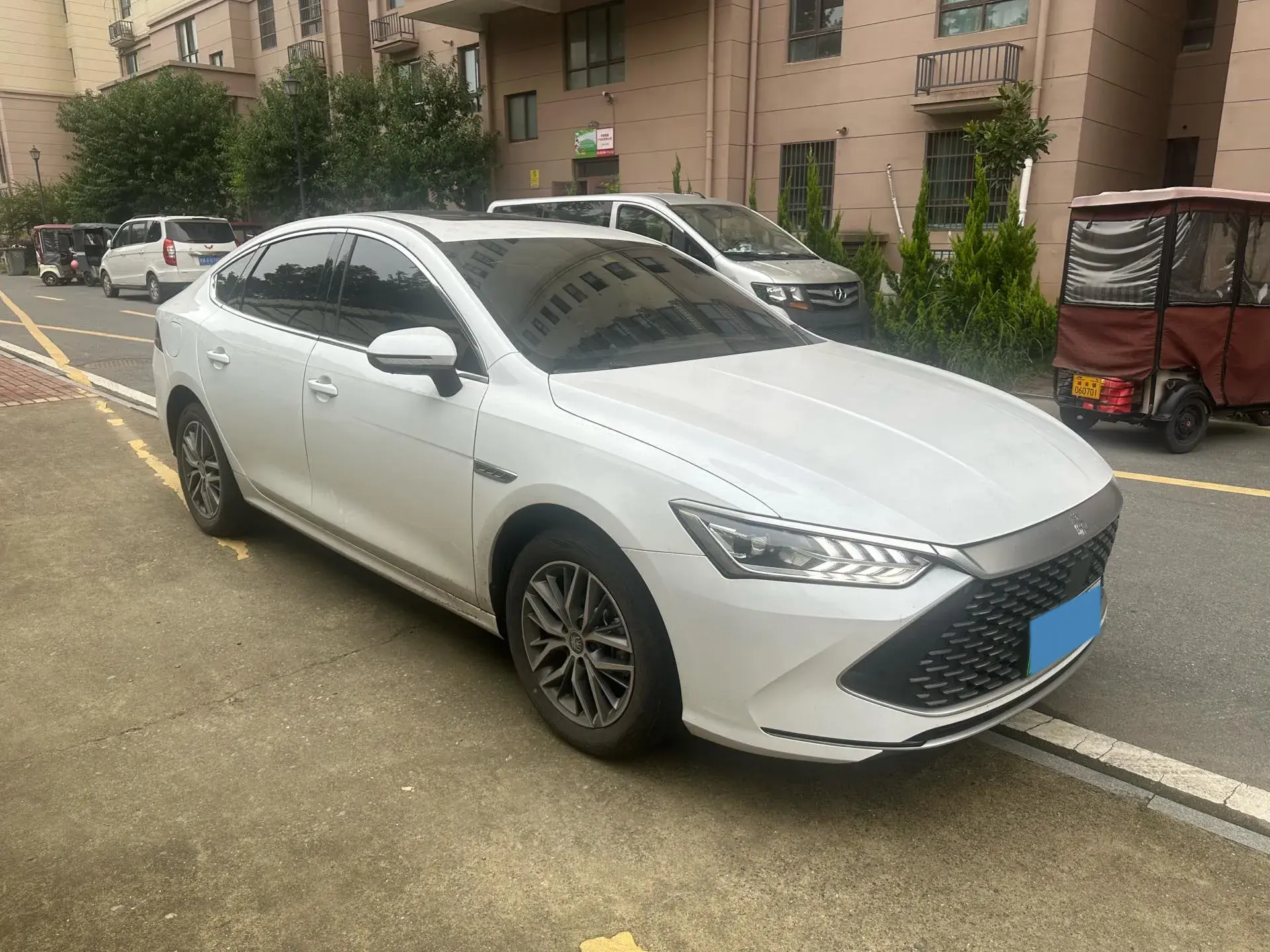 2024 BYD QIN thumbnail 3