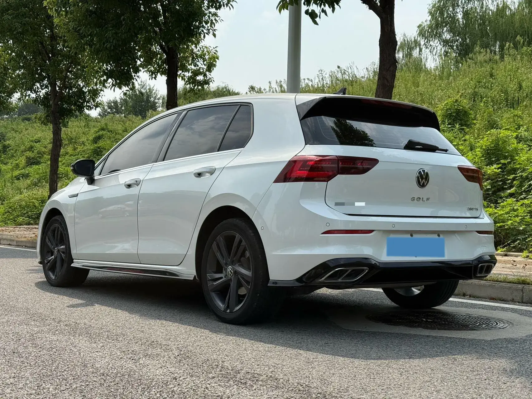 2023 VOLKSWAGEN GOLF thumbnail 4