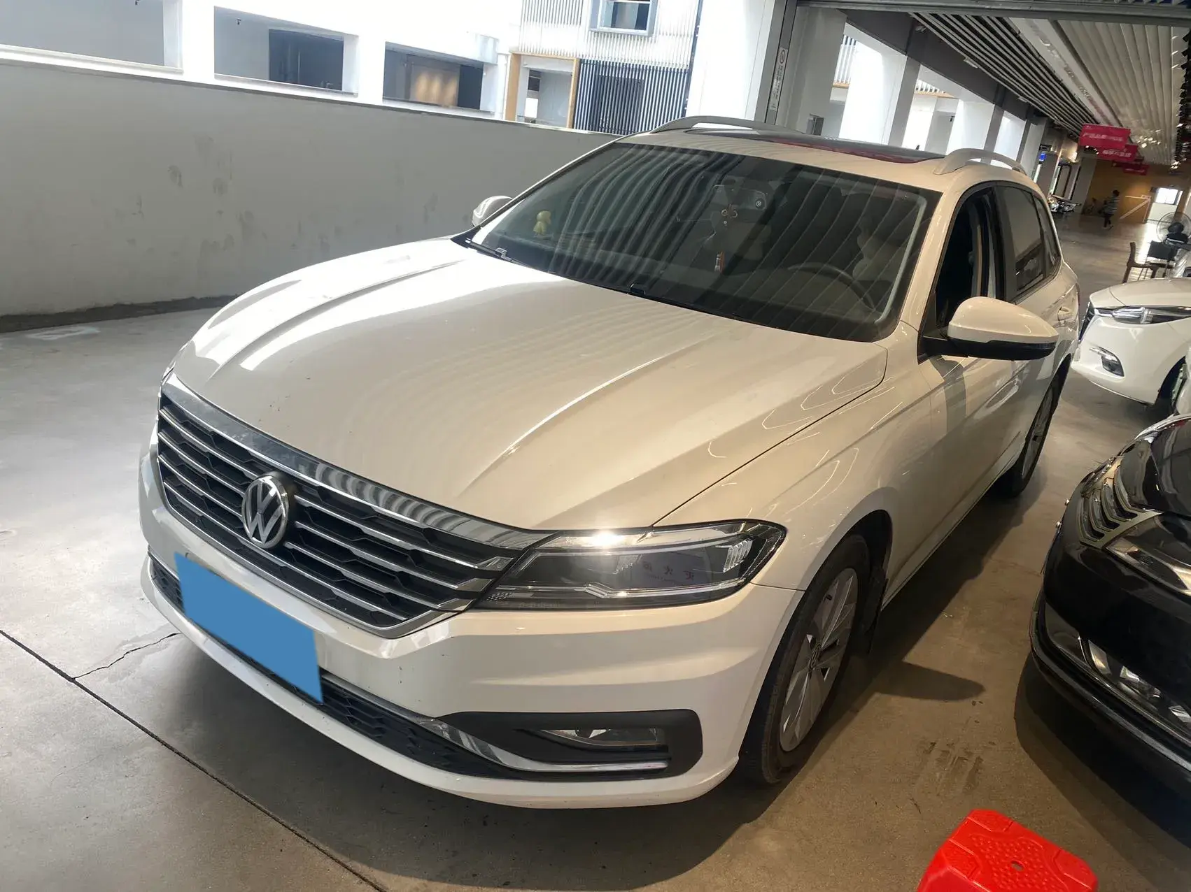 2019 VOLKSWAGEN LAVIDA view 1