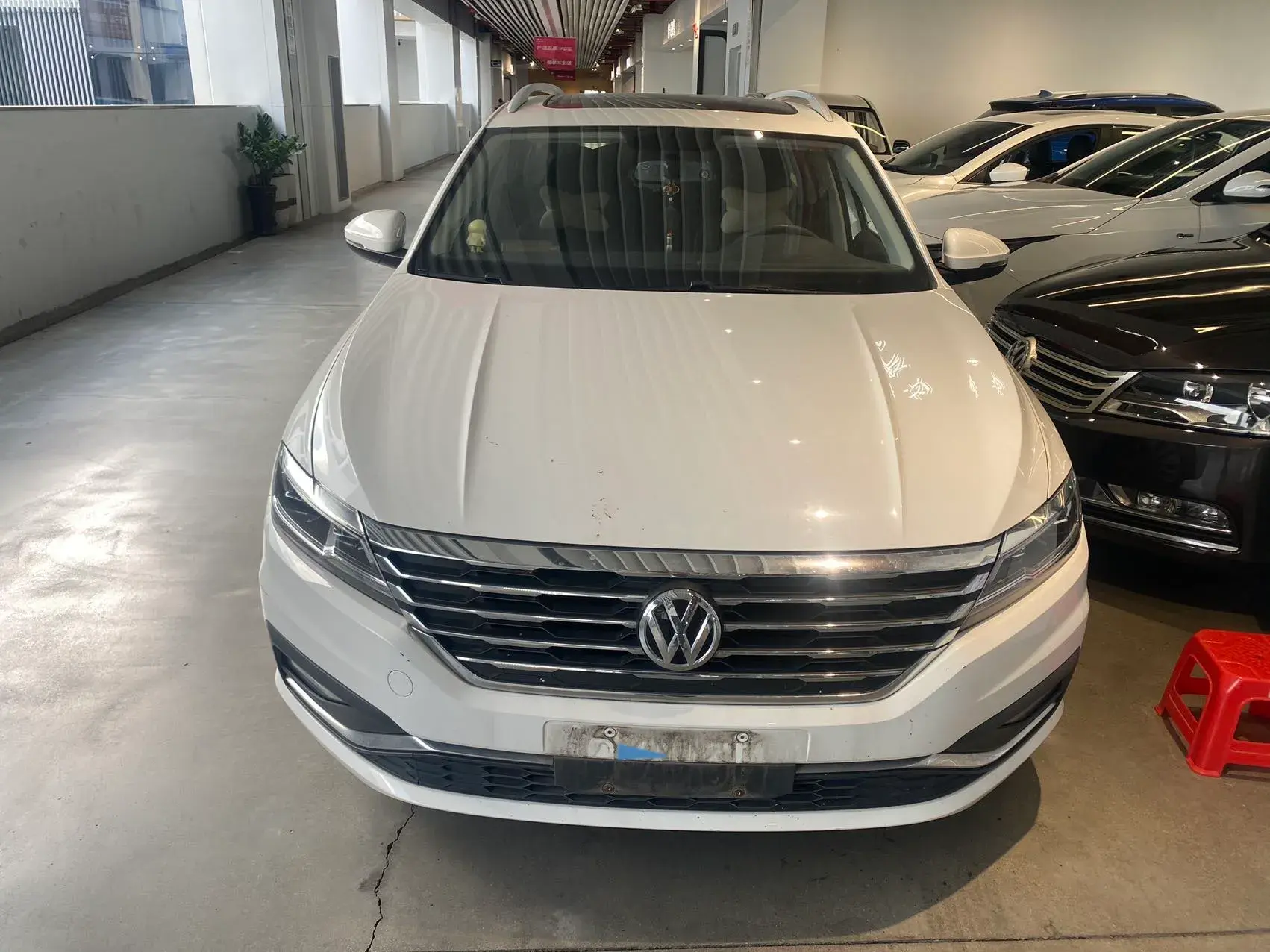 2019 VOLKSWAGEN LAVIDA thumbnail 2