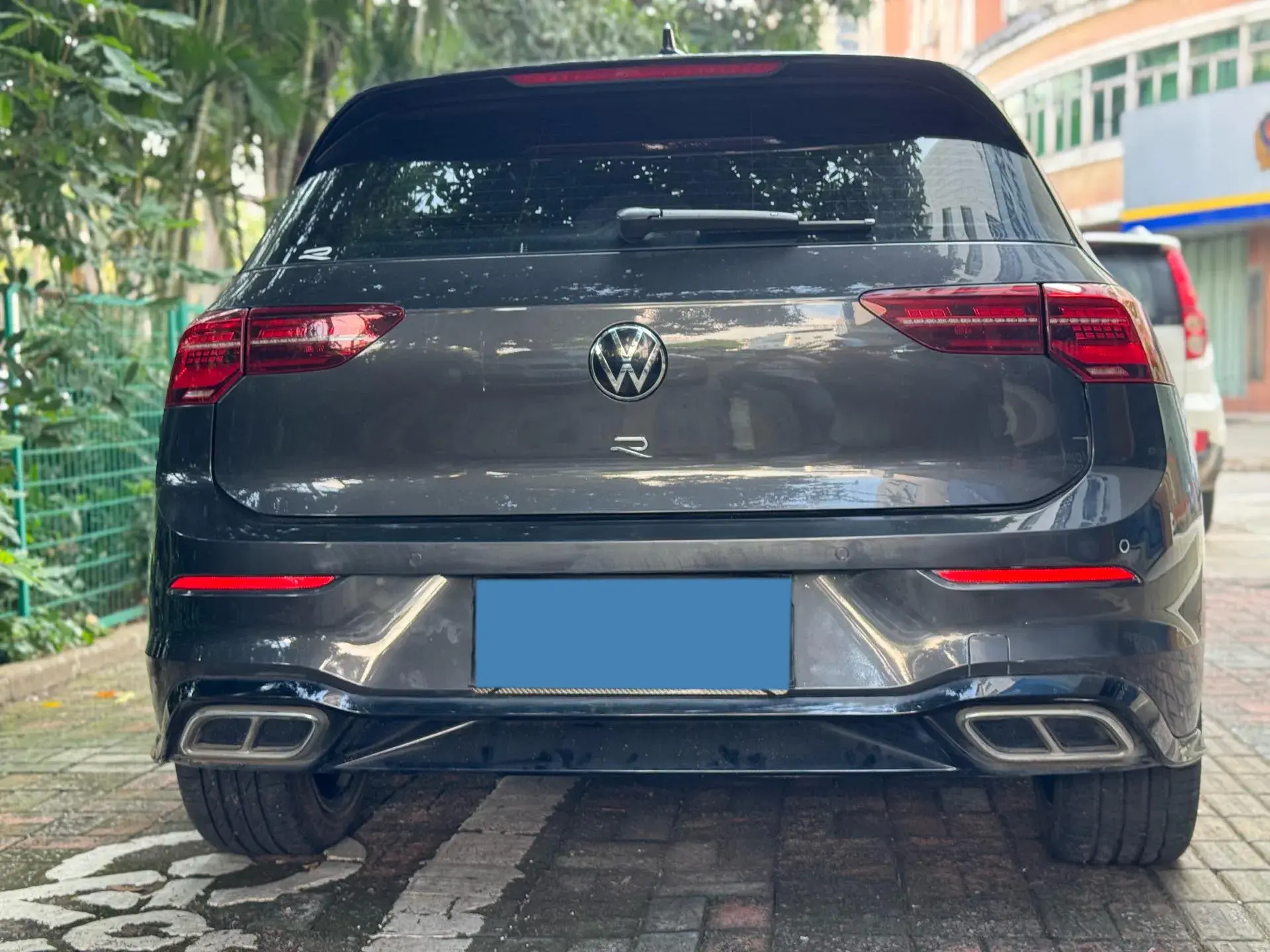 2021 VOLKSWAGEN GOLF thumbnail 4