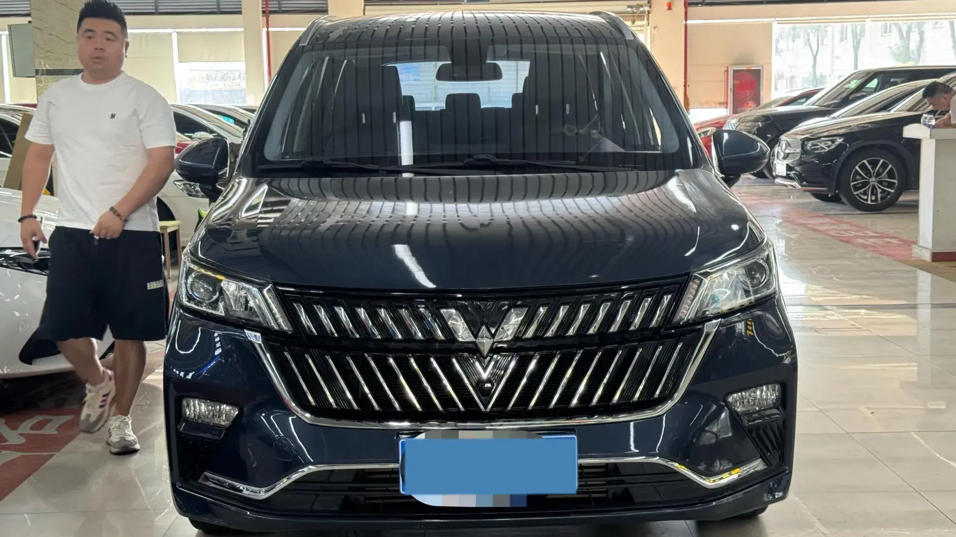 2022 WULING JIACHEN thumbnail 2