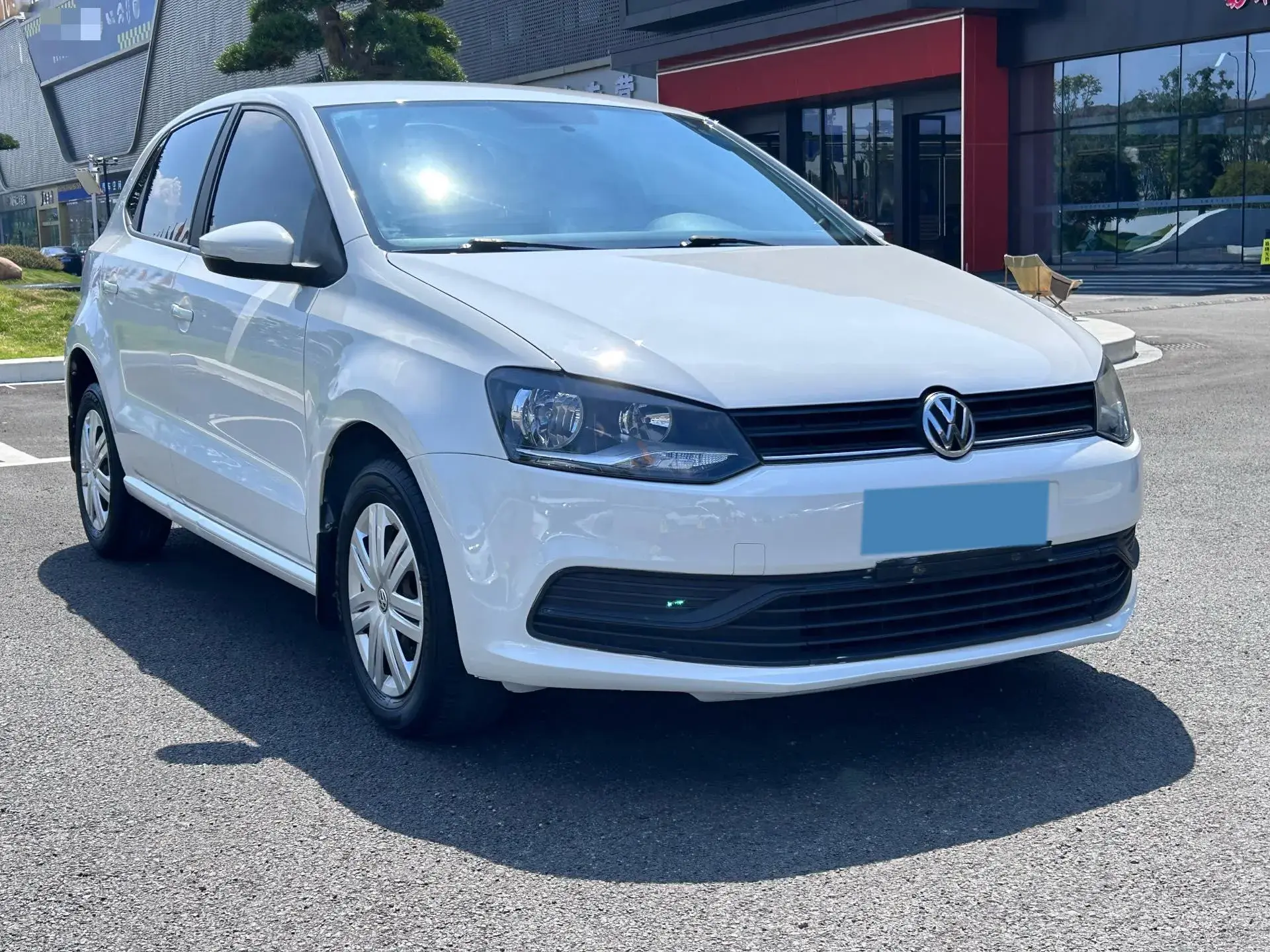 2016 VOLKSWAGEN POLO thumbnail 3