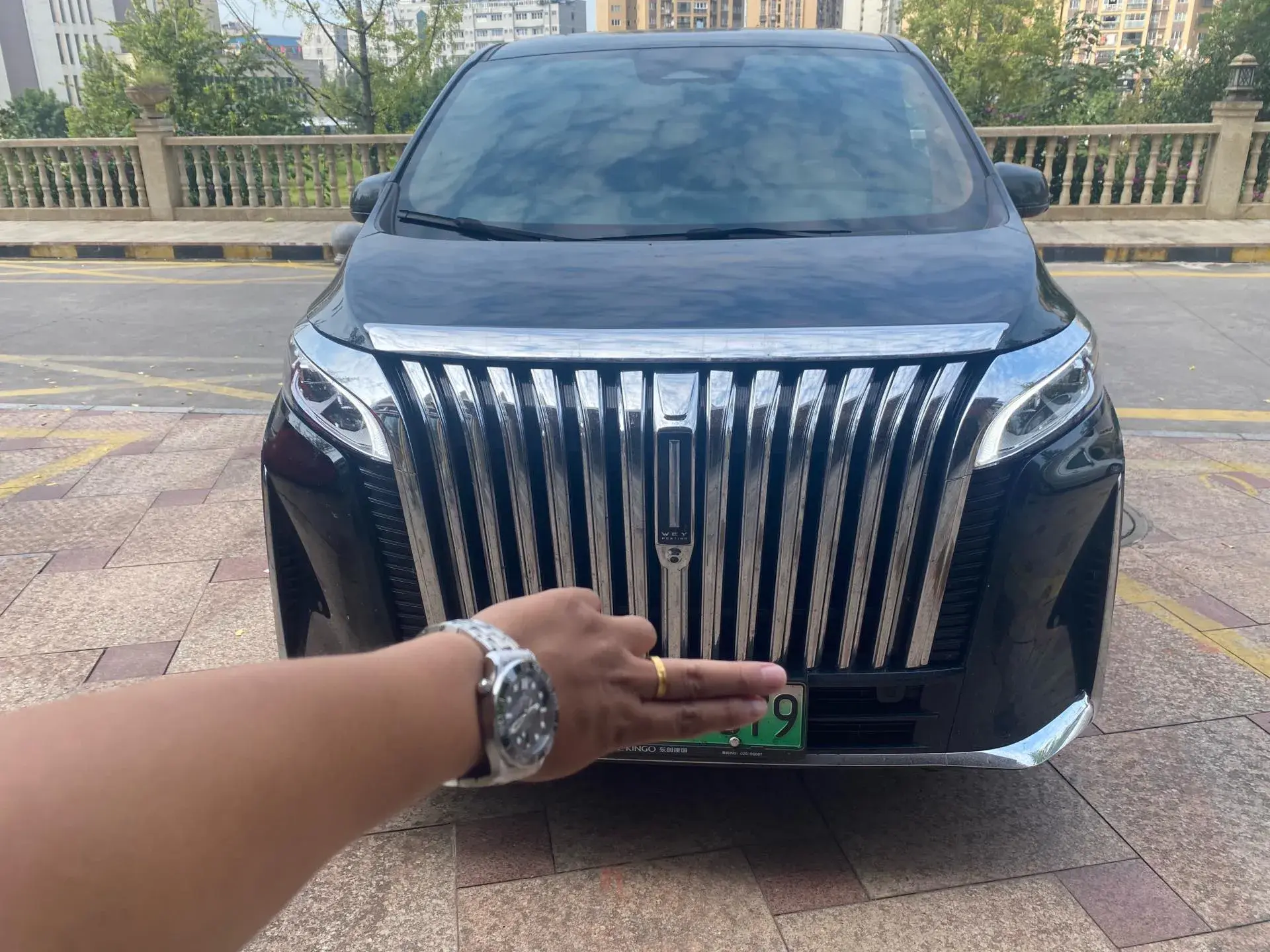 2024 VOYAH ZHUIGUANG thumbnail 2