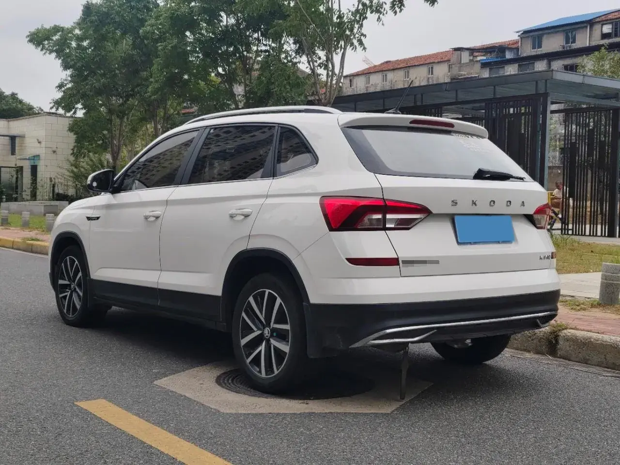 2021 SKODA KAMIQ thumbnail 3