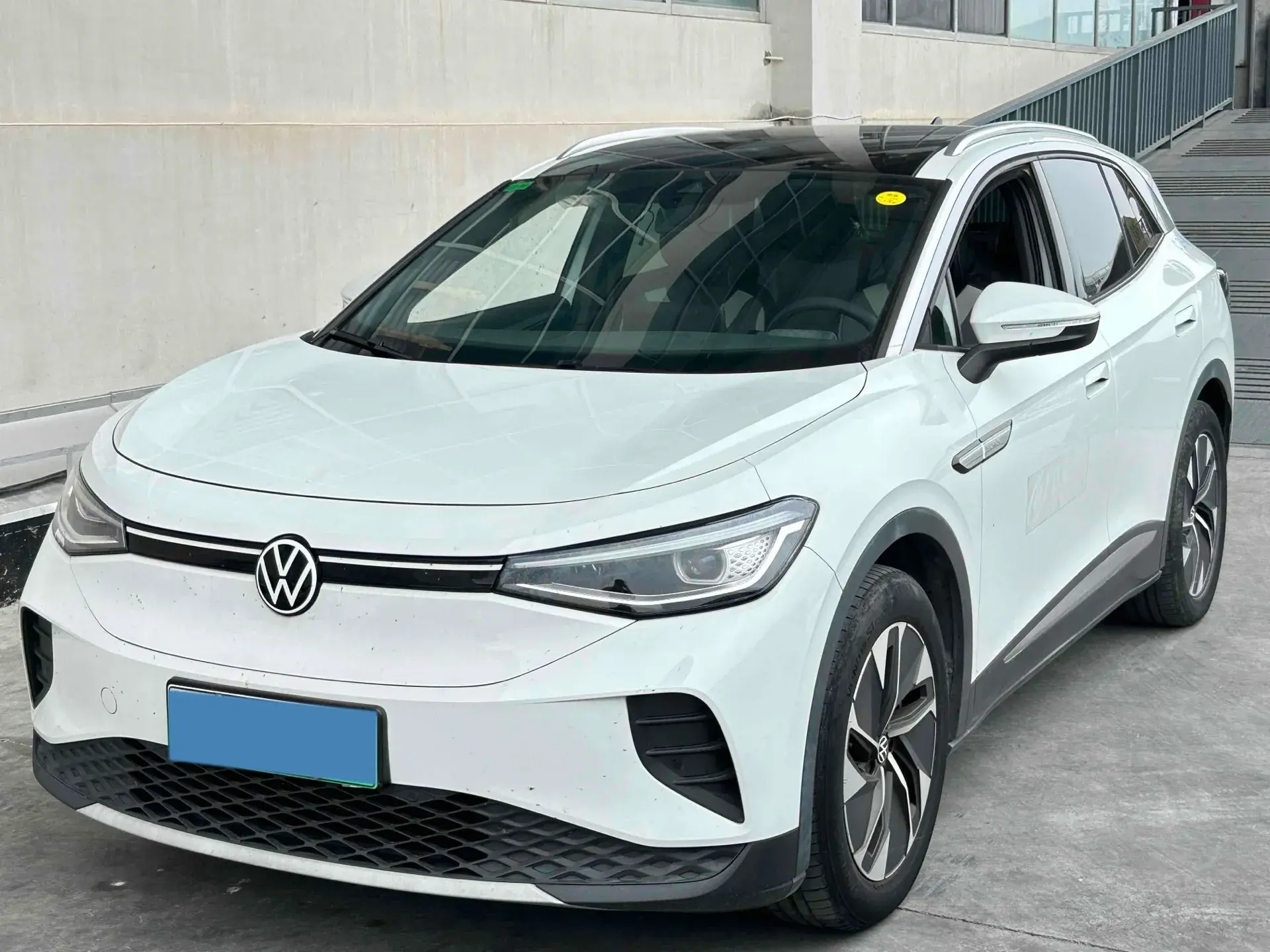 2022 VOLKSWAGEN ID.4 view 1