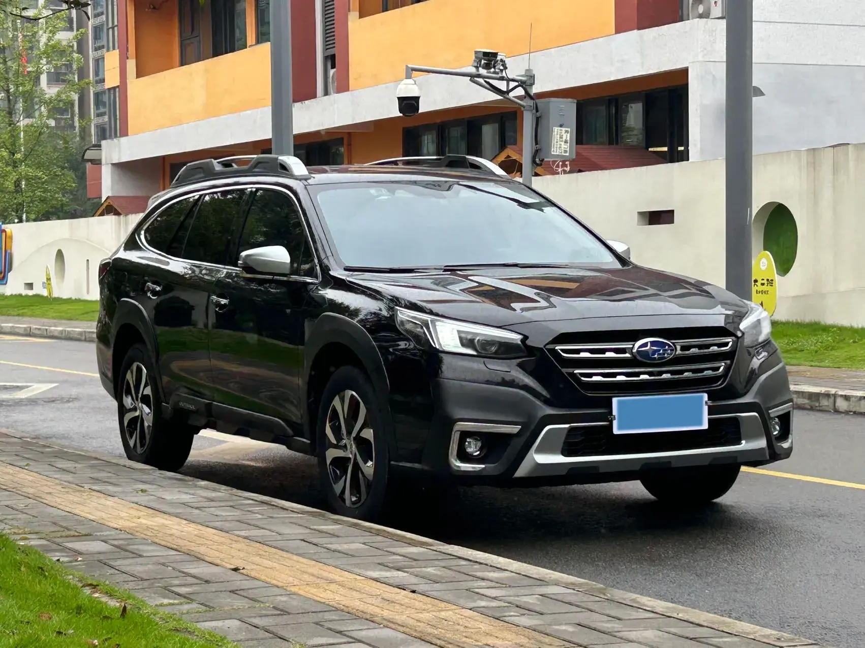 2021 SUBARU OUTBACK thumbnail 3