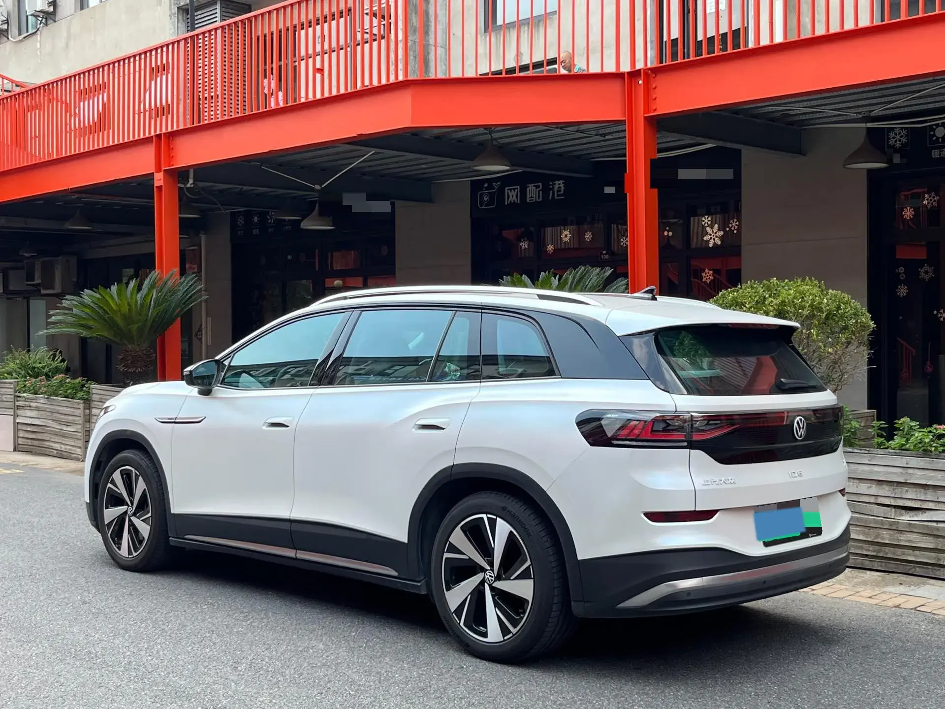 2021 VOLKSWAGEN ID.6 thumbnail 4