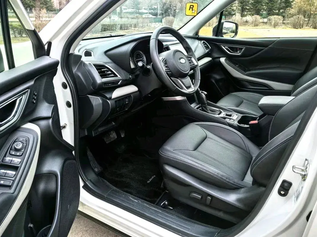 2022 SUBARU FORESTER thumbnail 2