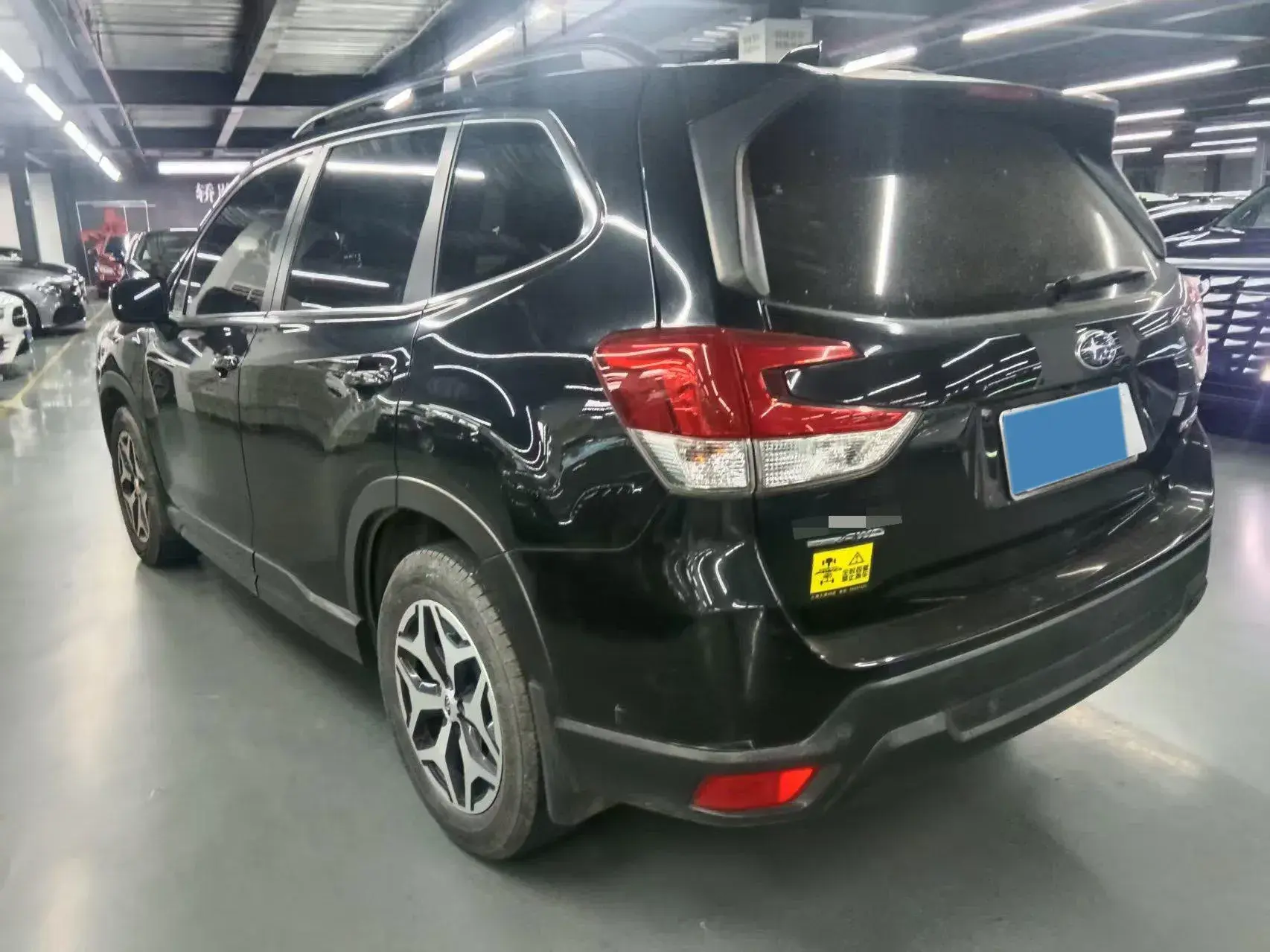 2021 SUBARU FORESTER thumbnail 2