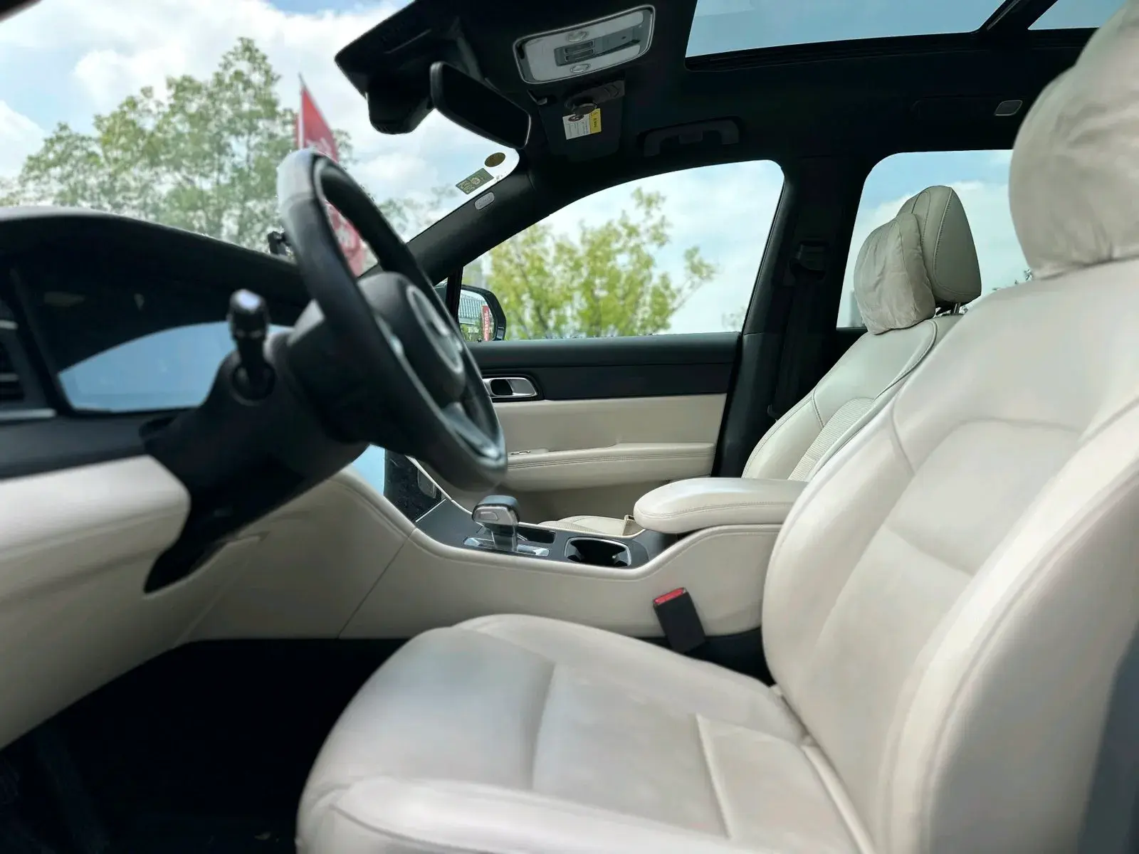 2021 LI ONE thumbnail 4