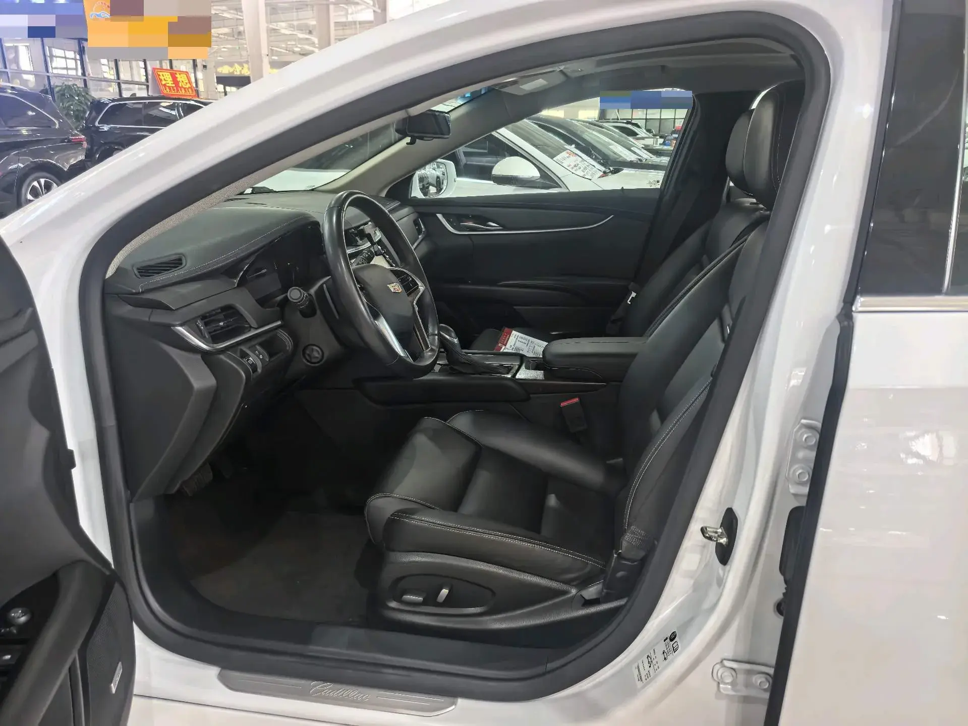 2018 CADILLAC XTS thumbnail 4