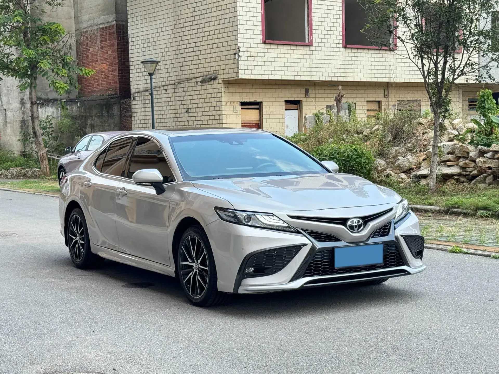 2021 TOYOTA CAMRY thumbnail 2