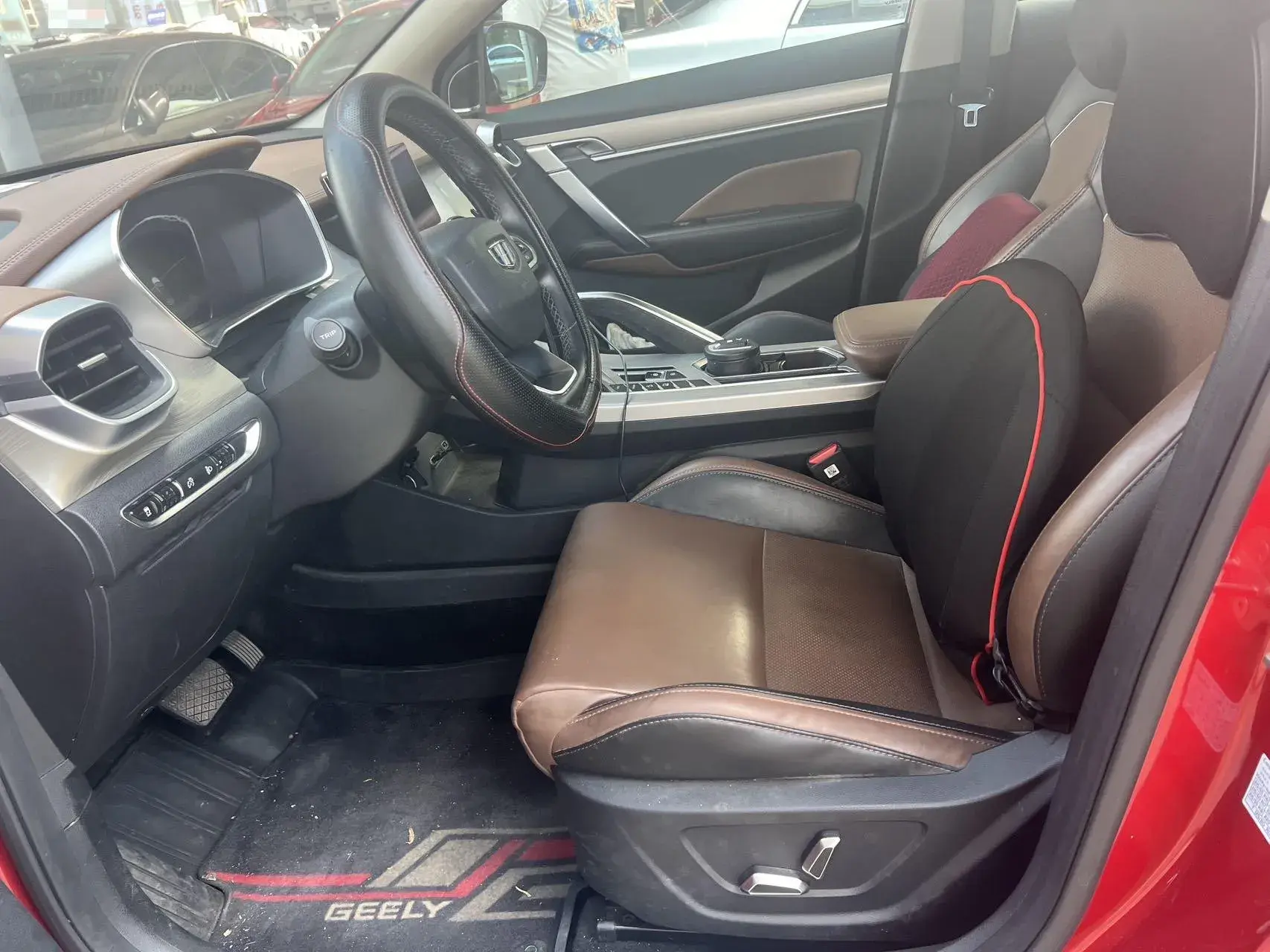 2019 GEELY COOLRAY thumbnail 4