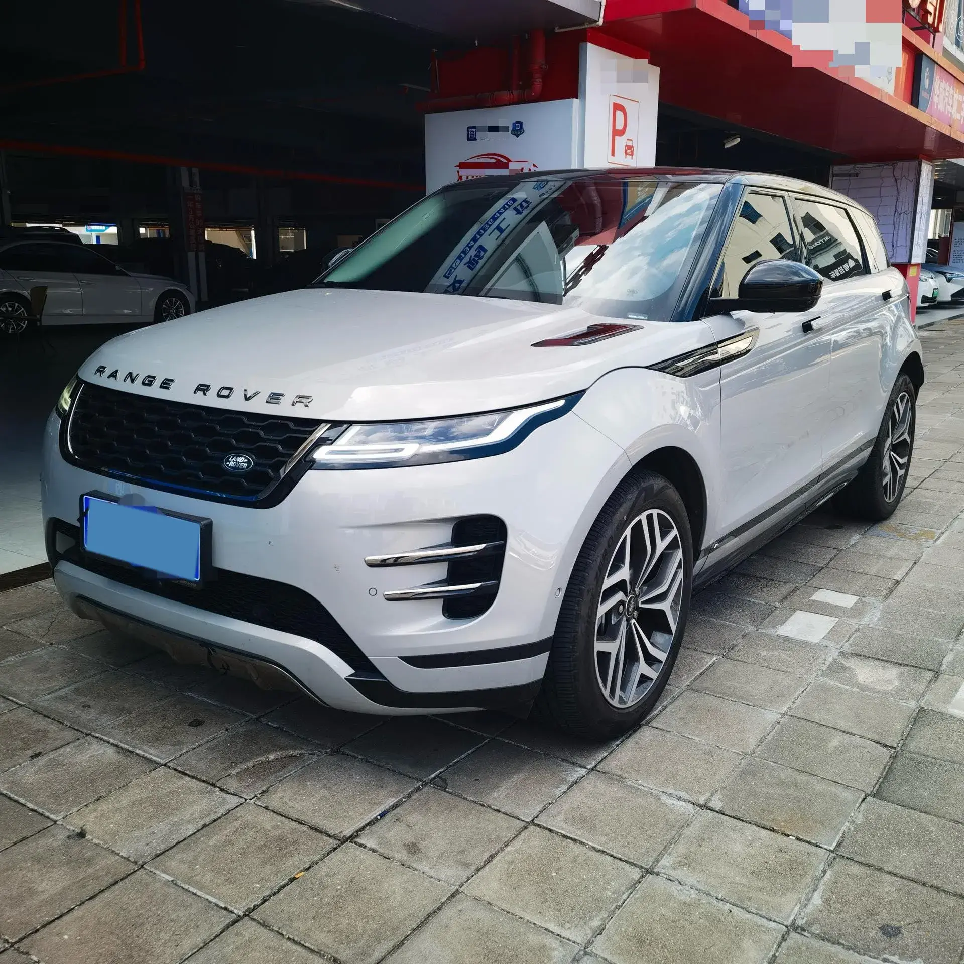 2021 LAND ROVER view 1