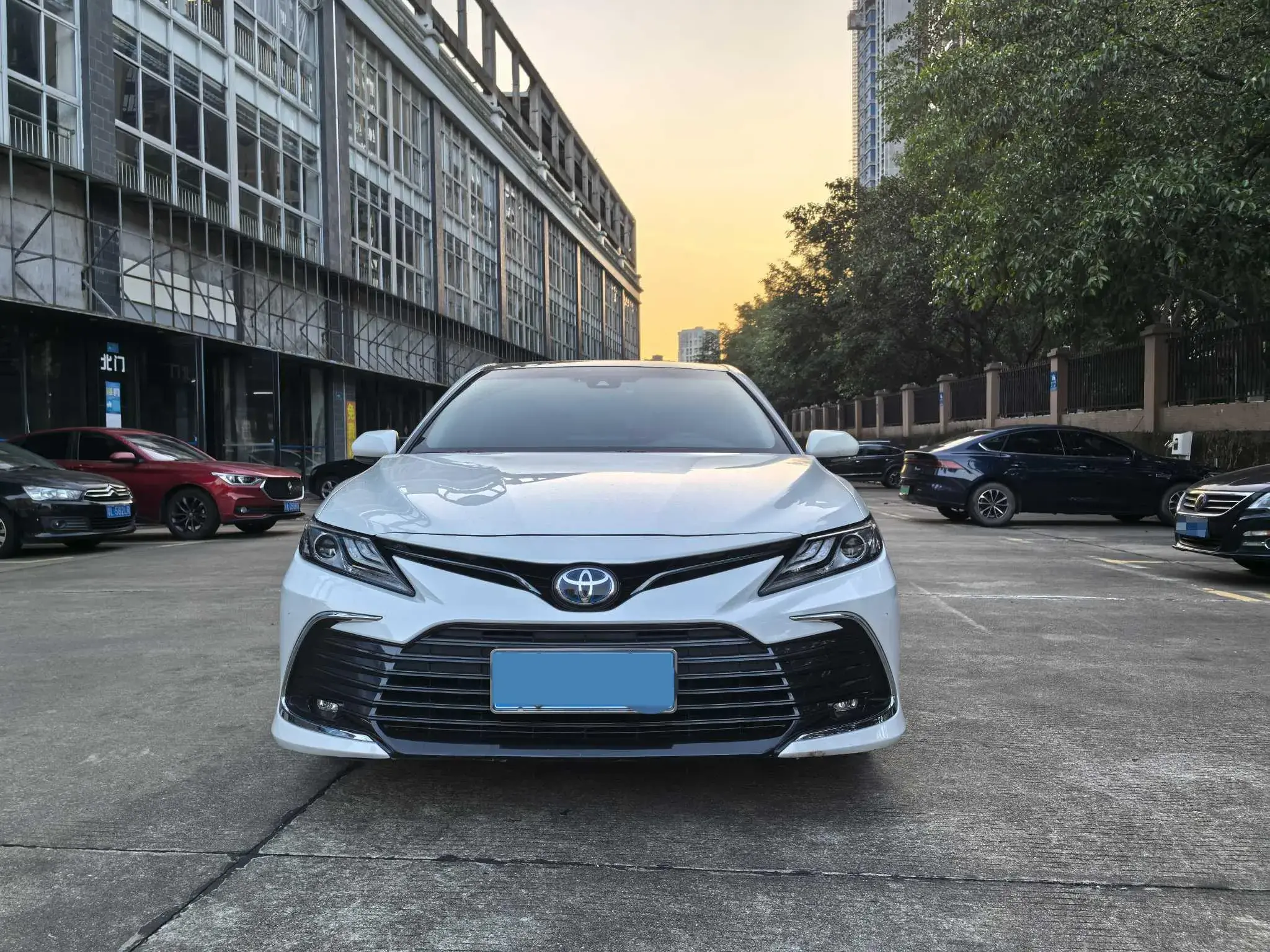2021 TOYOTA CAMRY thumbnail 2