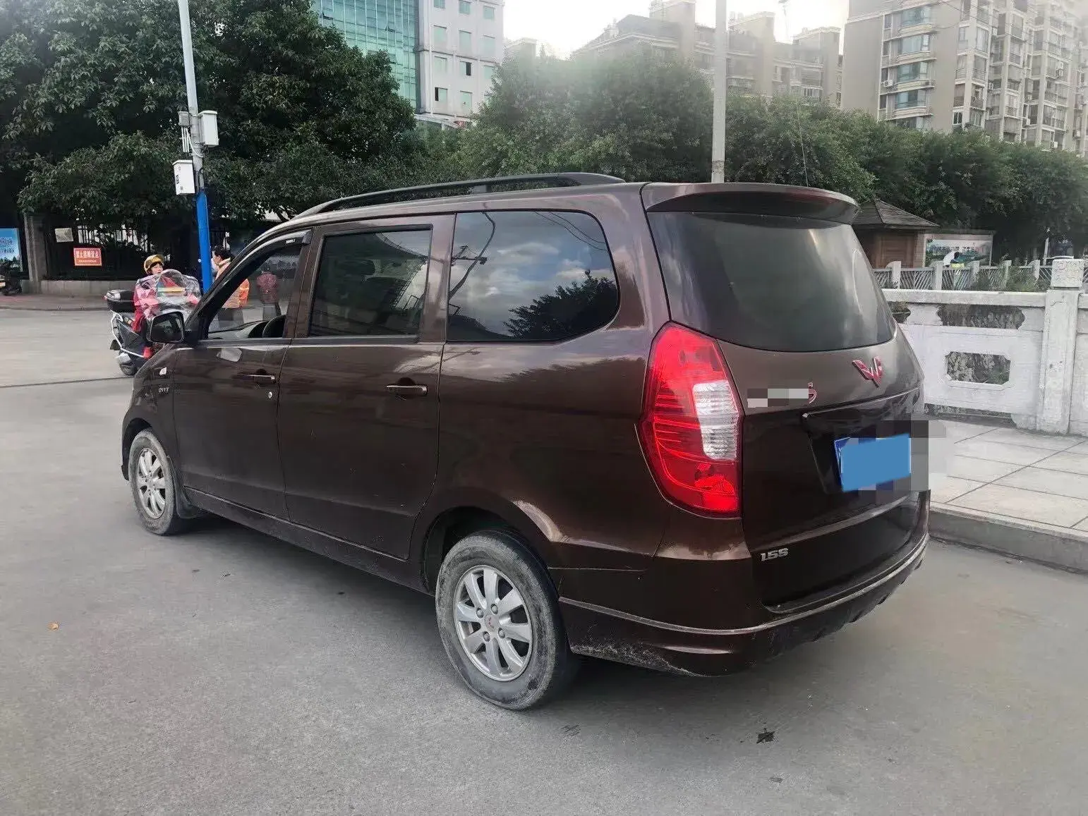 2016 WULING HONGGUANG thumbnail 2