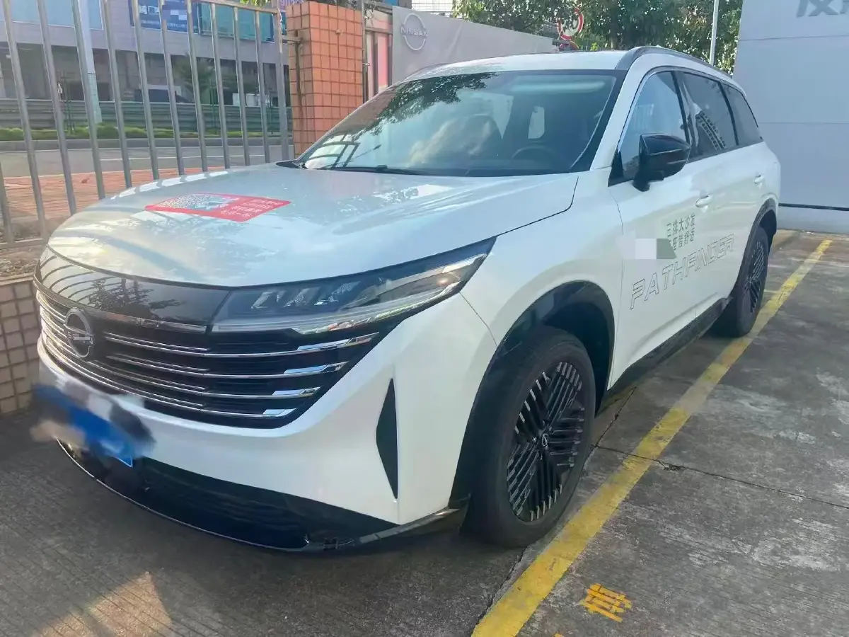 2024 Nissan Pathfinder 2.0T 252HP L4 9AT