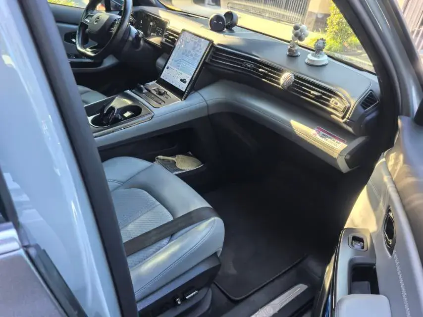 2020 NIO EC6 thumbnail 4