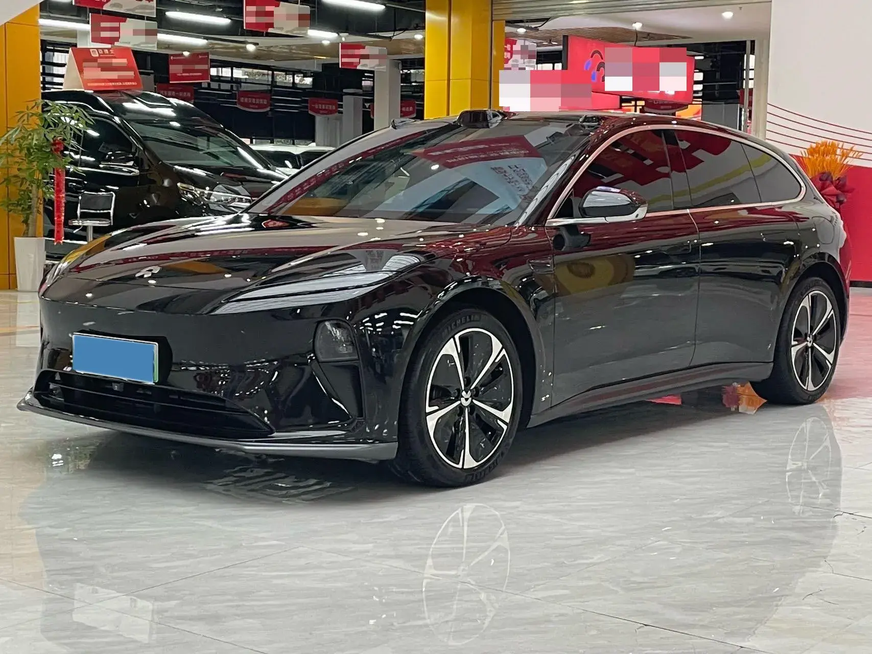 2024 NIO ET5T view 1