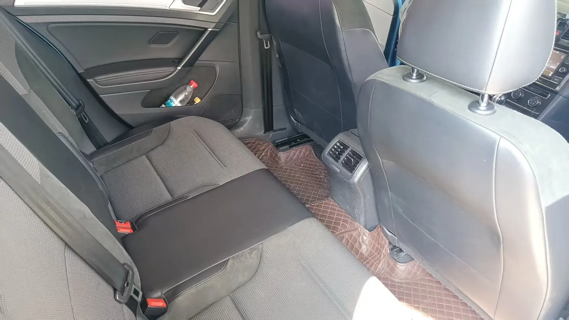 2018 VOLKSWAGEN GOLF thumbnail 2