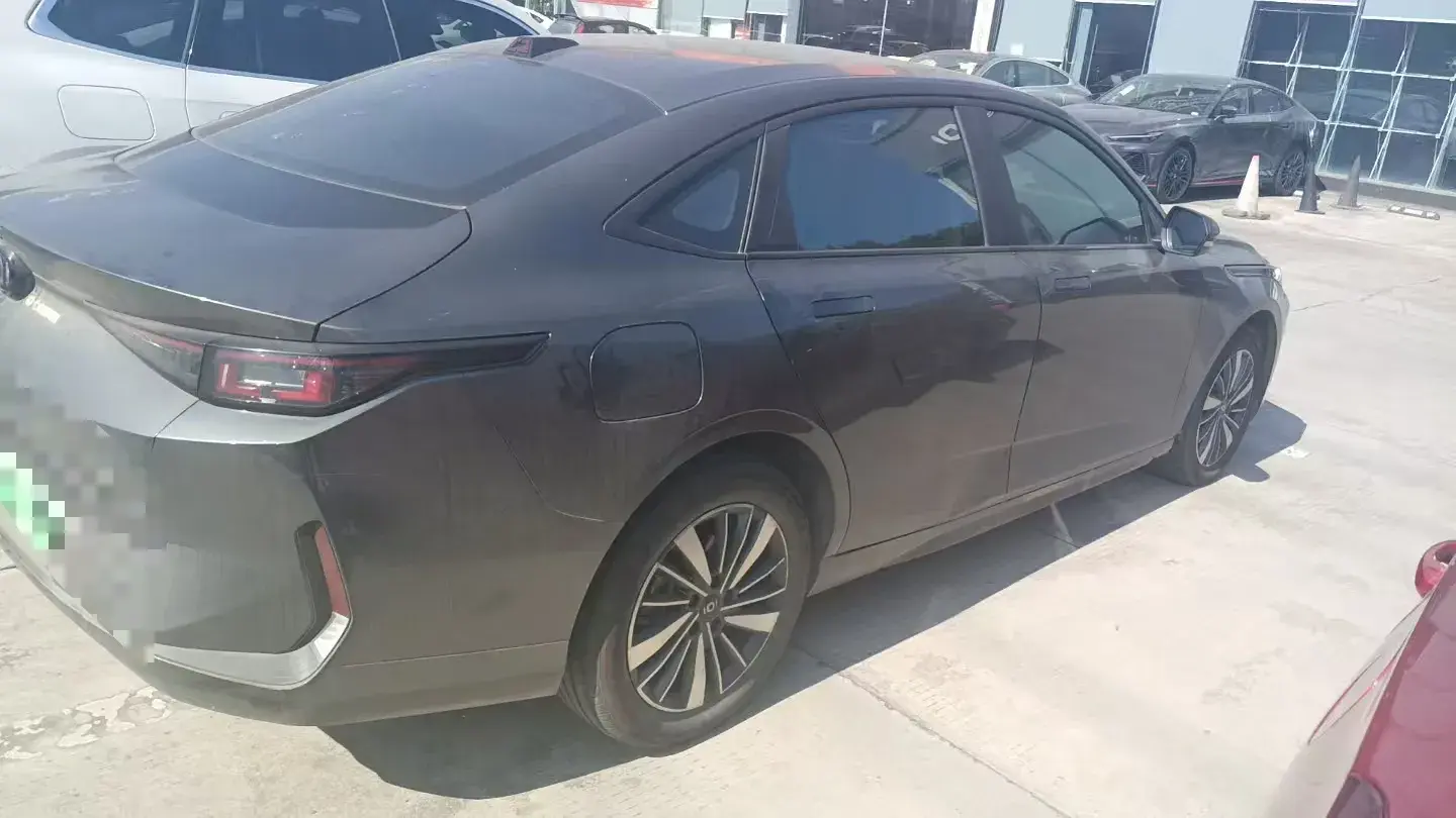 2024 CHANGAN QIYUAN thumbnail 4