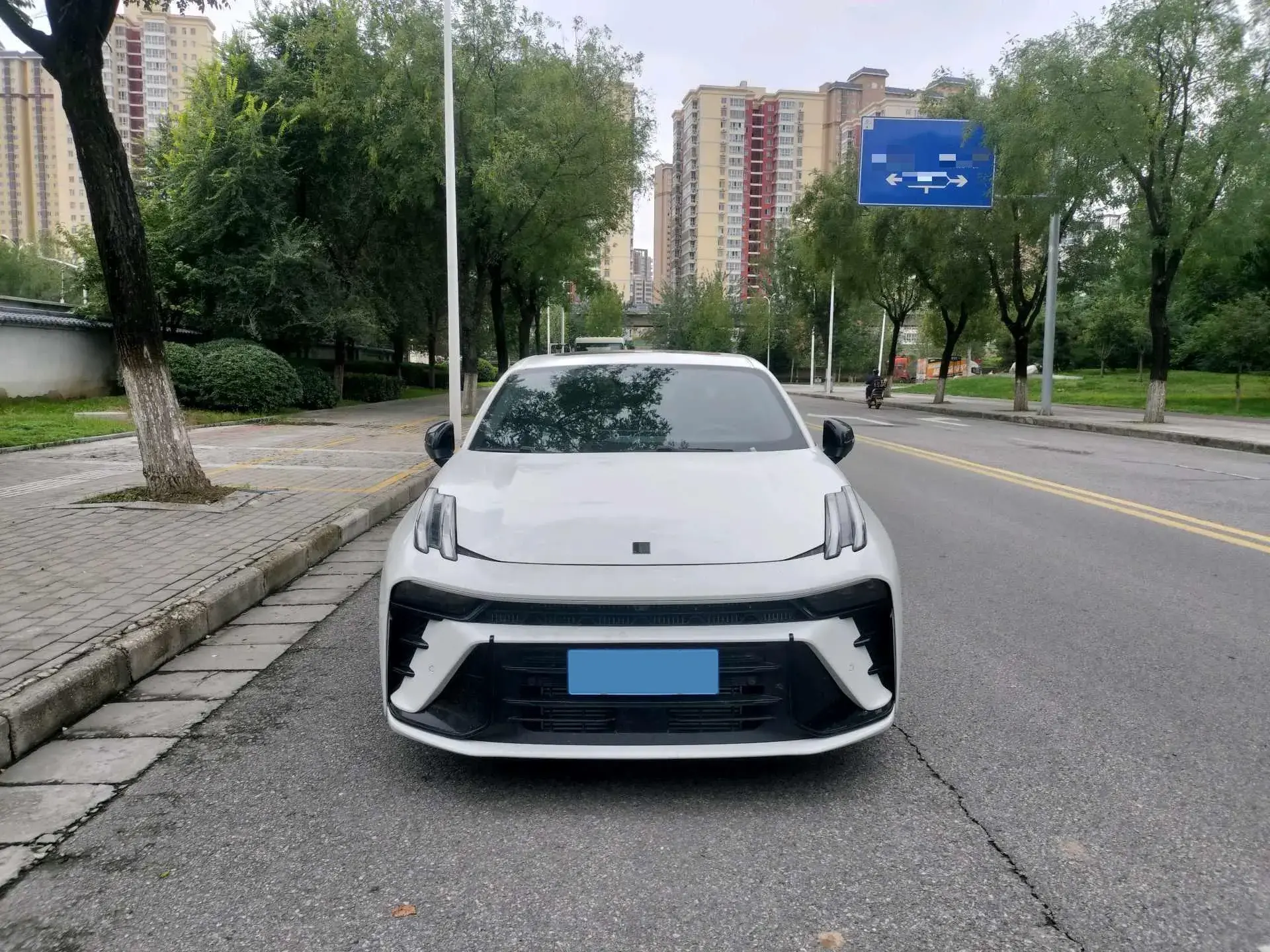 2025 LYNK&CO 03 thumbnail 2