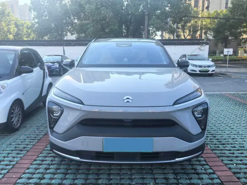 2022 NIO ES6 thumbnail 3