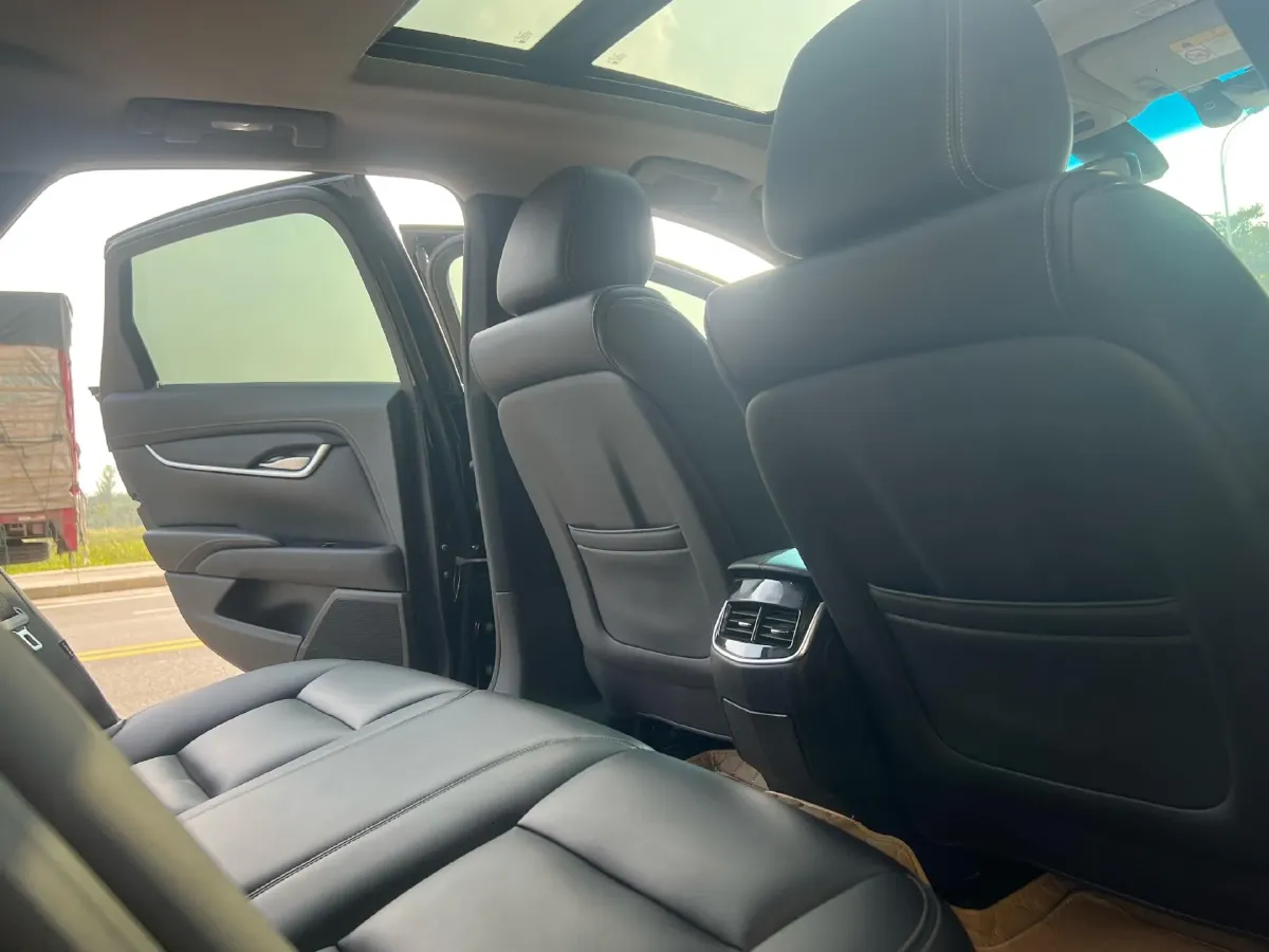 2018 Cadillac XTS 2.0T 269HP L4 6AT,autocango,china used car exporter,china ev exporter,chinese used car exporter,chinese used ev exporter