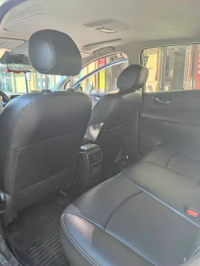 2021 NISSAN TIIDA thumbnail 4