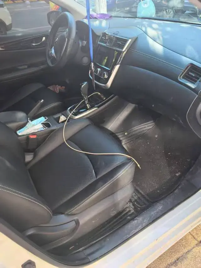 2021 NISSAN TIIDA thumbnail 2