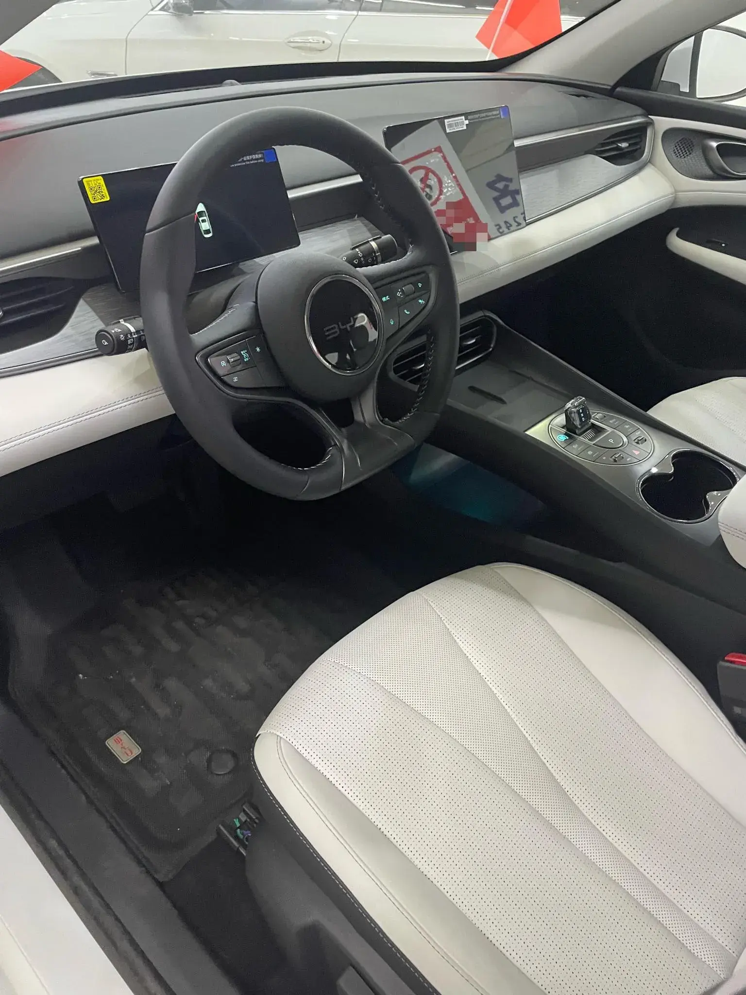2025 BYD SEAL05 thumbnail 4