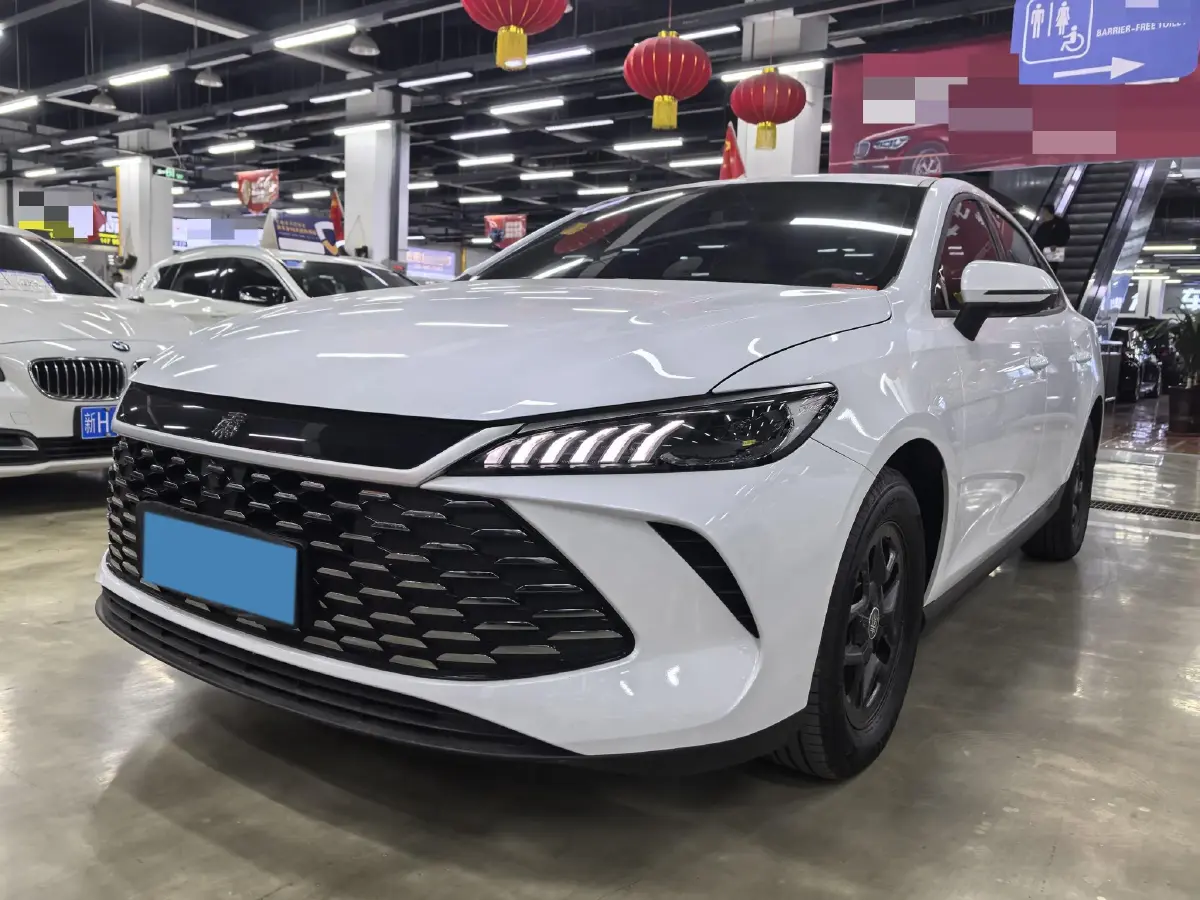 2025 BYD Seal05 DM-i 1.5L 101HP L4 E-CVT PHEV 7.68KWH