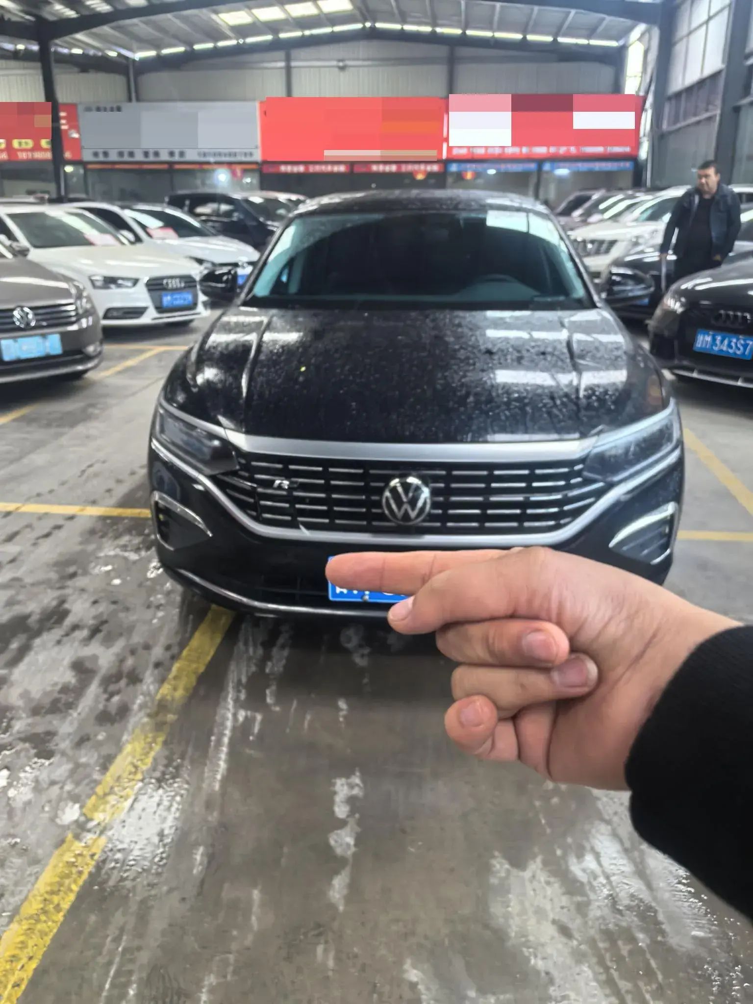 2025 VOLKSWAGEN PASSAT thumbnail 2