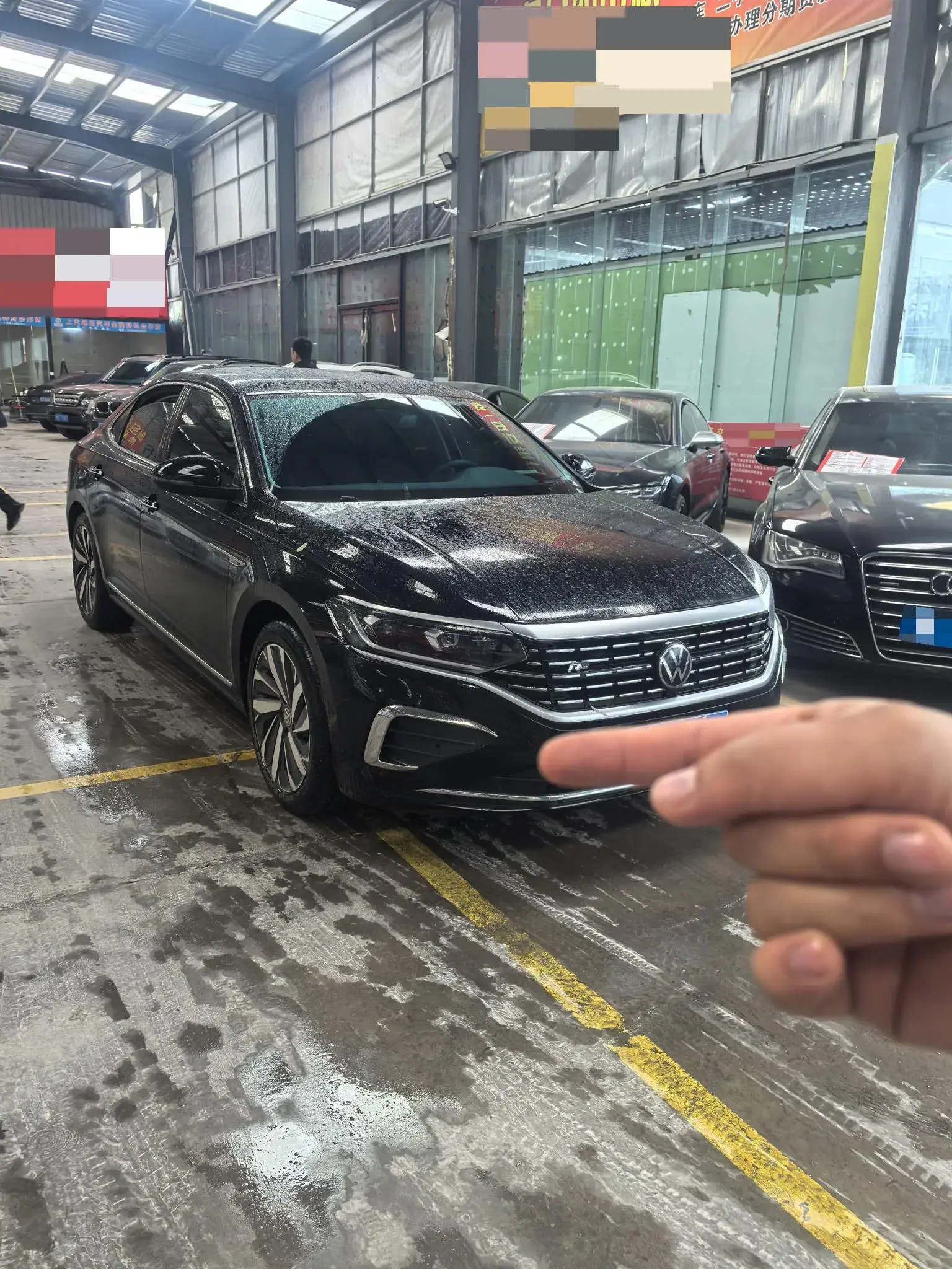 2025 VOLKSWAGEN PASSAT thumbnail 4