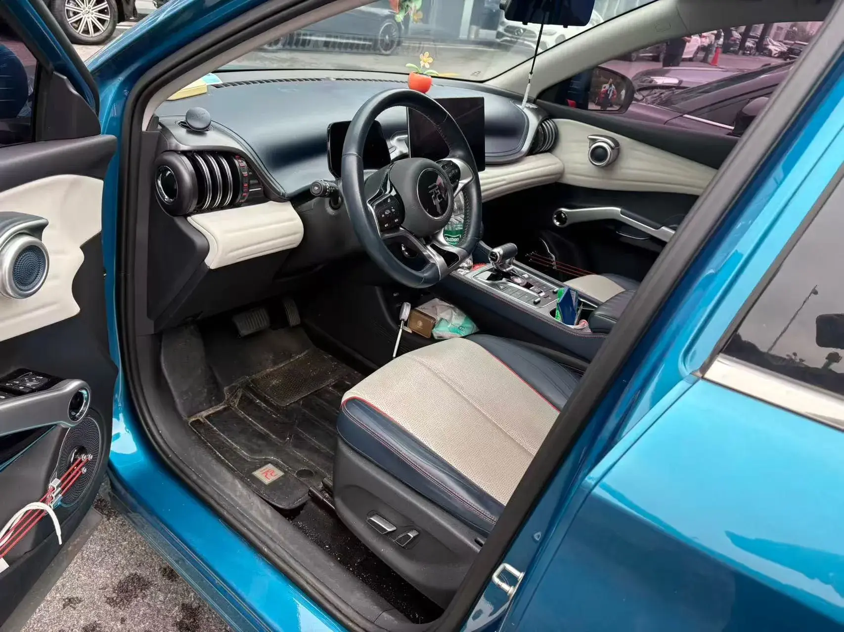 2022 BYD YUAN thumbnail 3