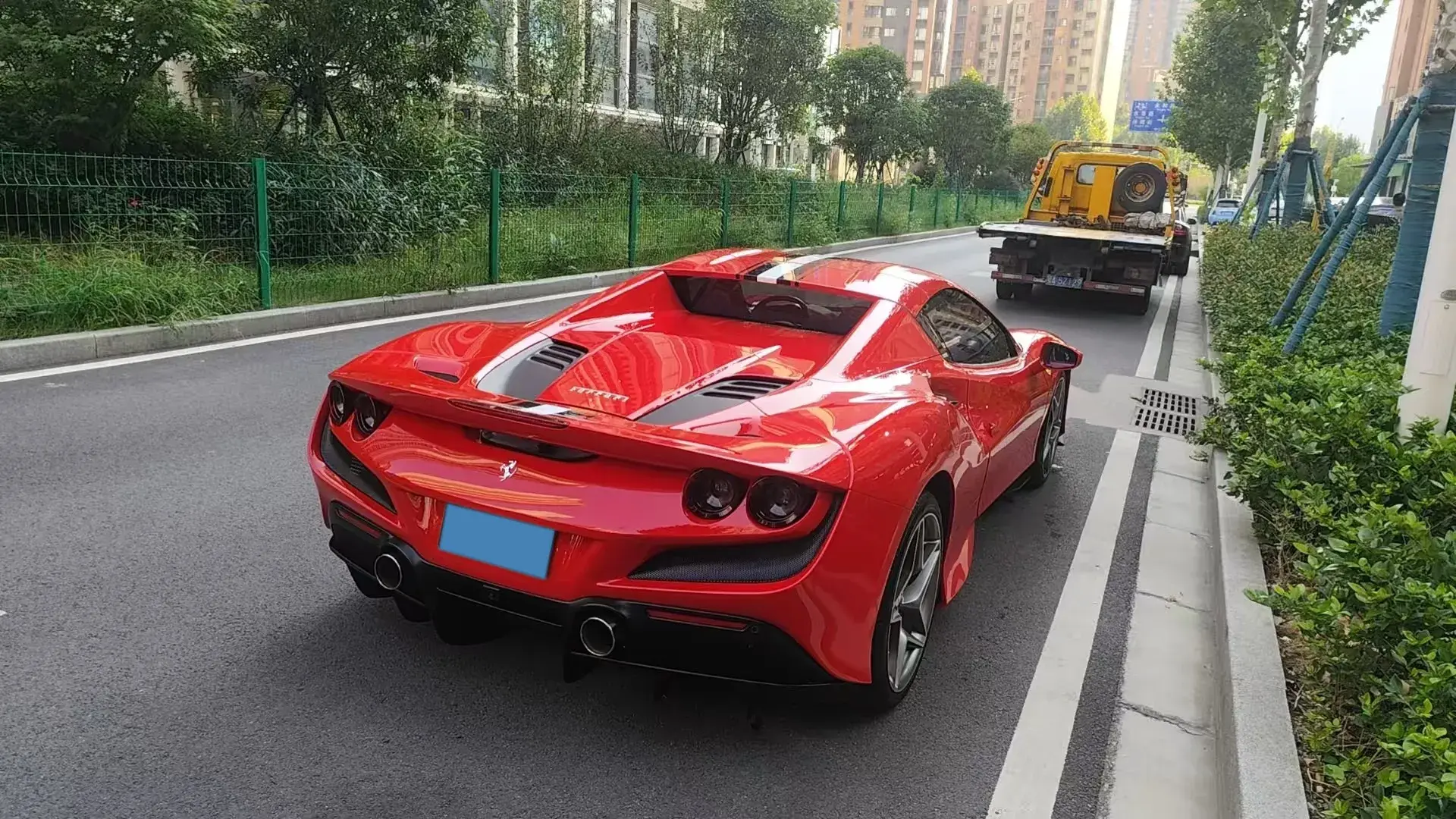 2020 FERRARI F8 thumbnail 2