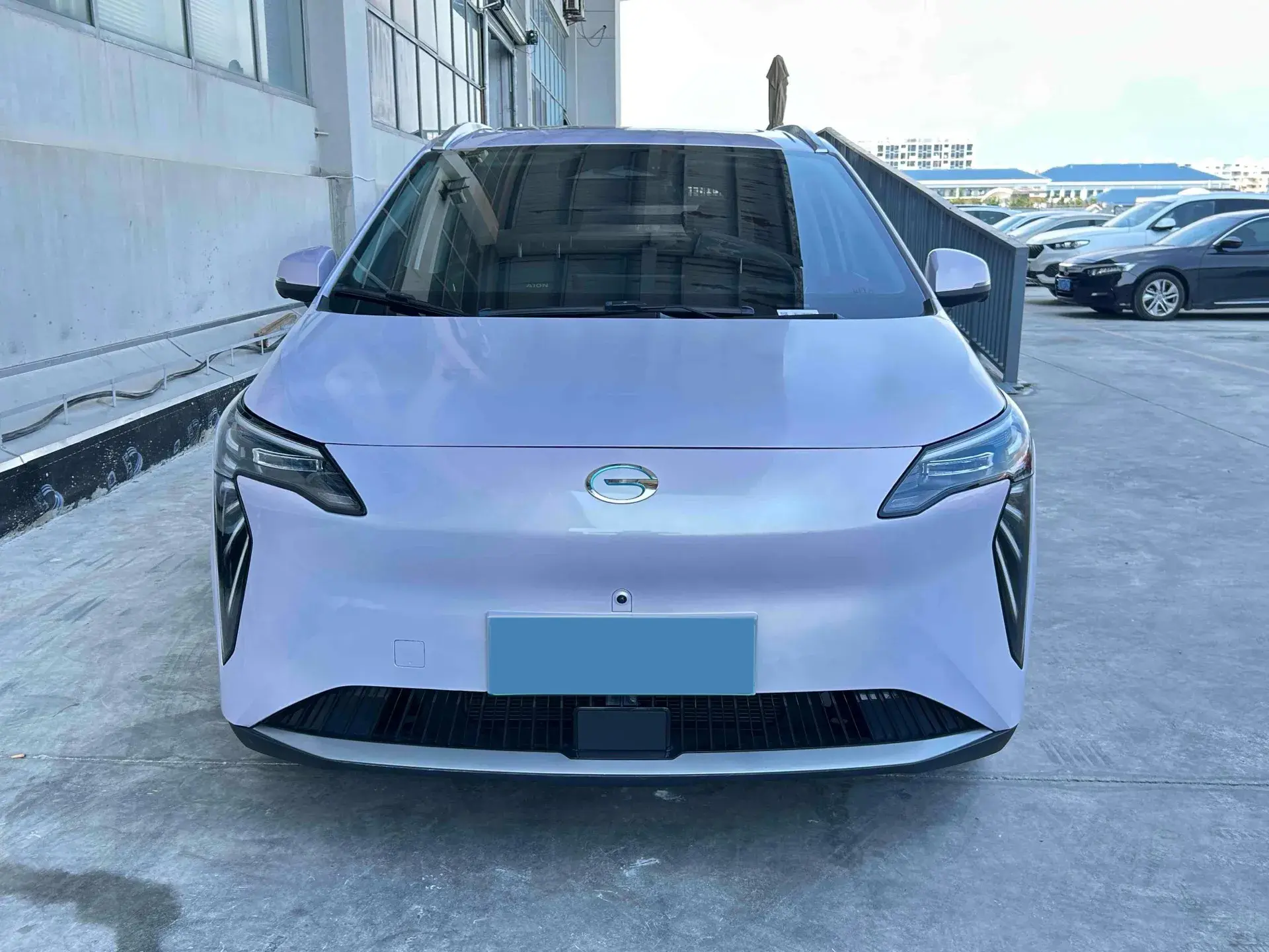 2023 AION Y thumbnail 2