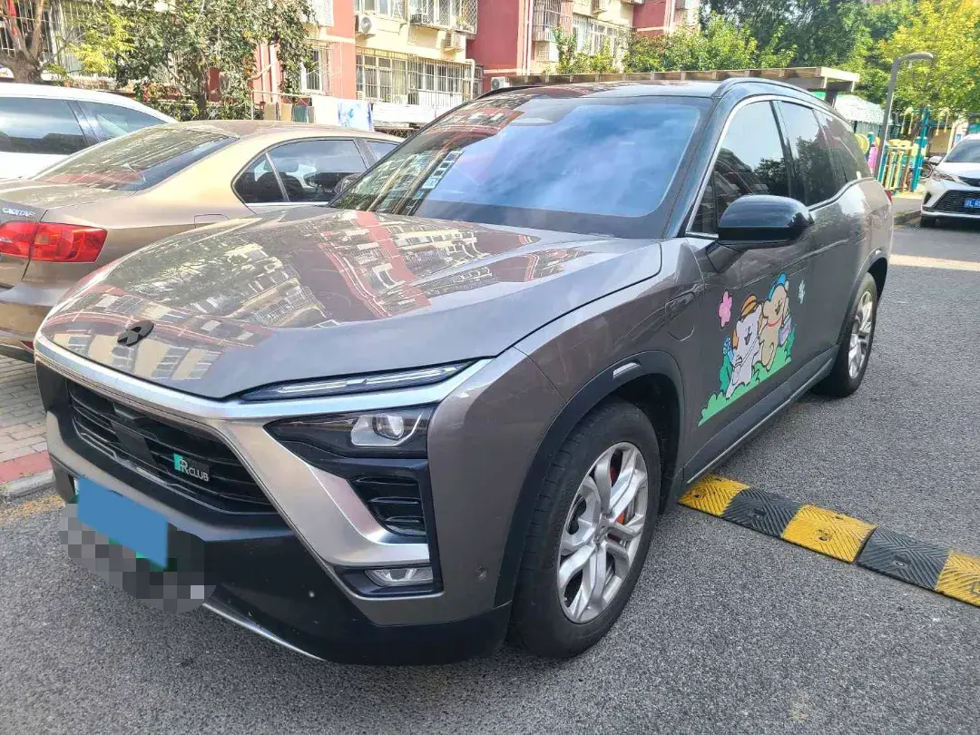 2018 NIO ES8 BEV 70KWH