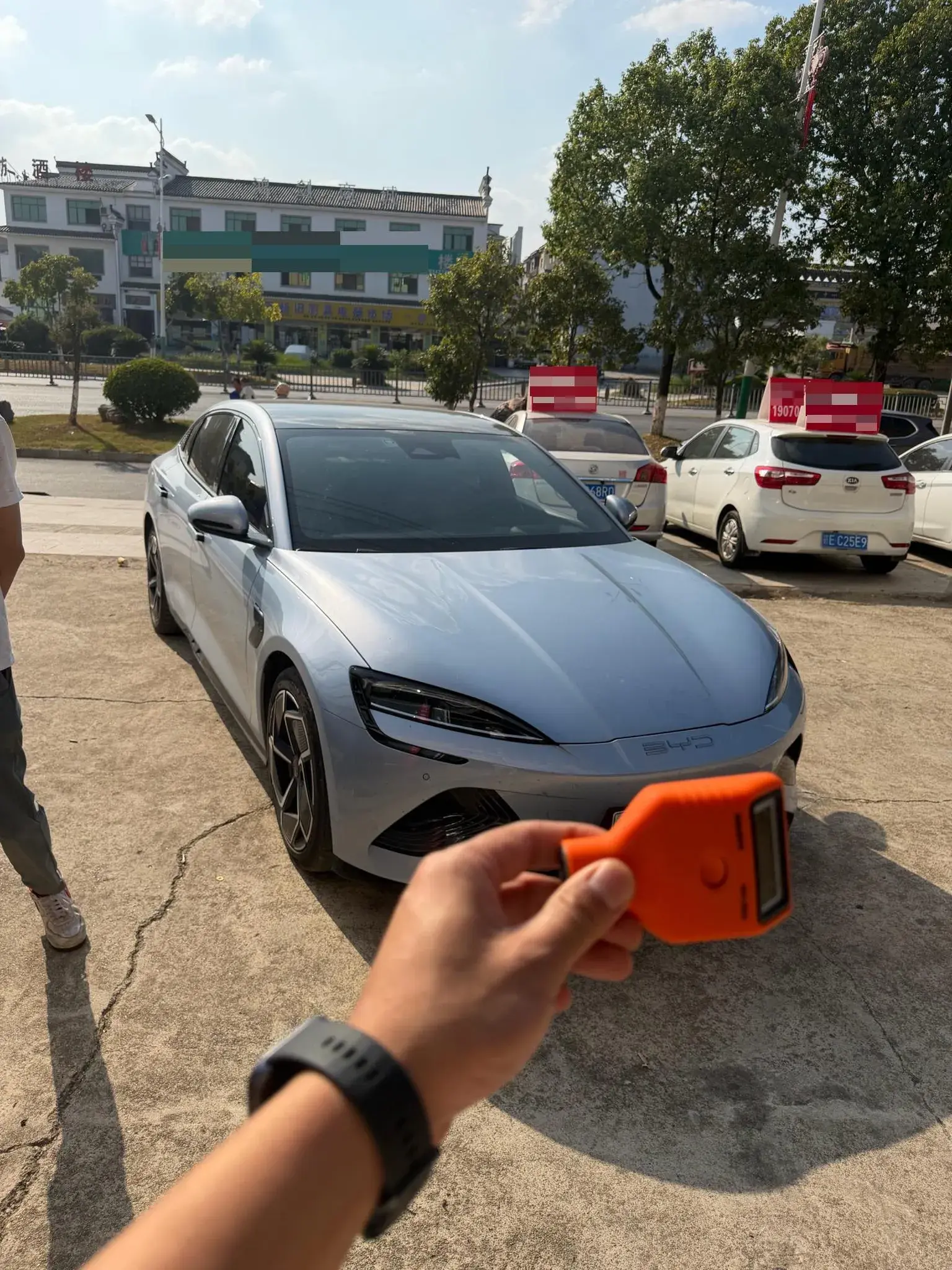 2022 BYD SEAL thumbnail 2