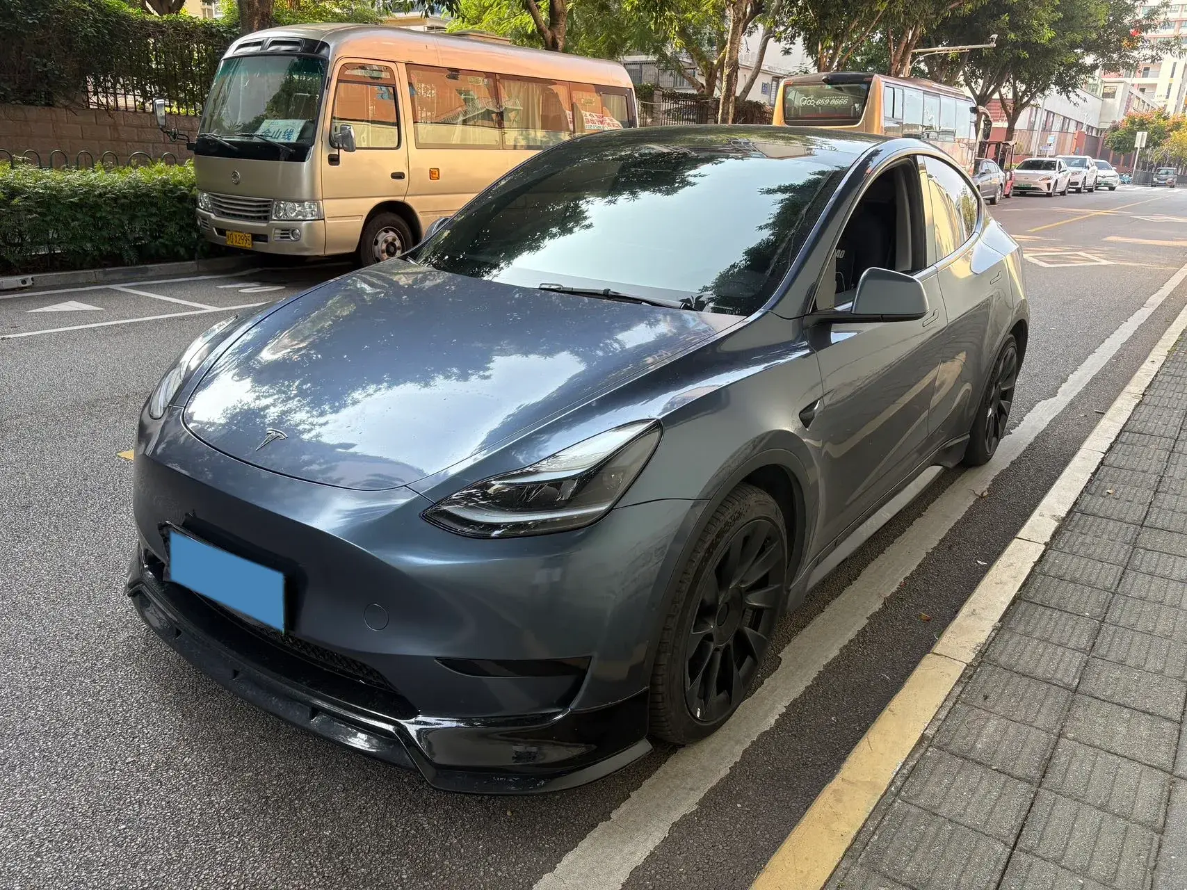 2022 TESLA MODEL view 1