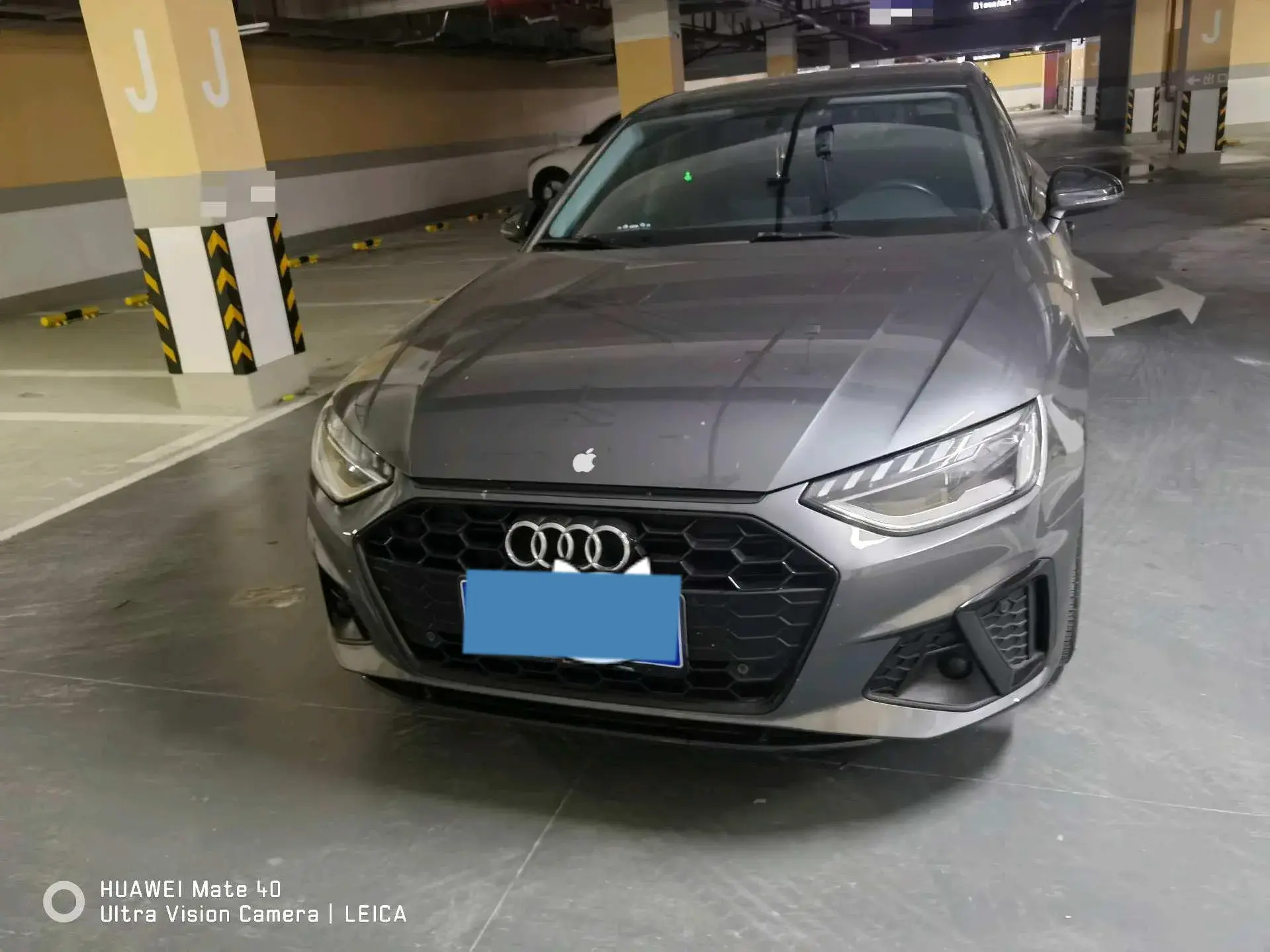 2022 AUDI A4L thumbnail 2