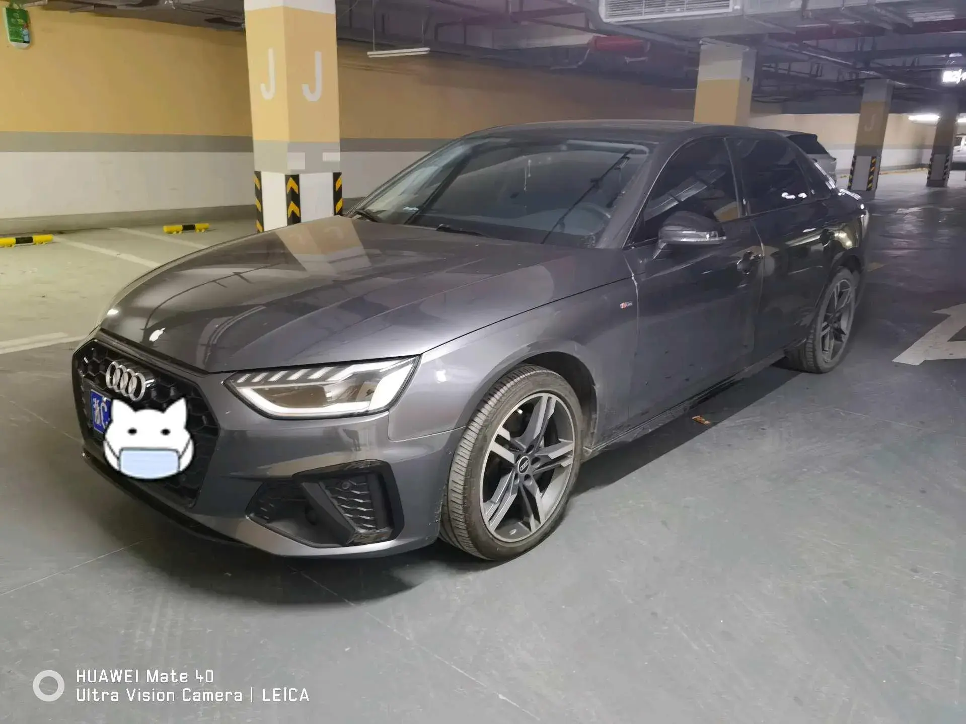 2022 AUDI A4L view 1