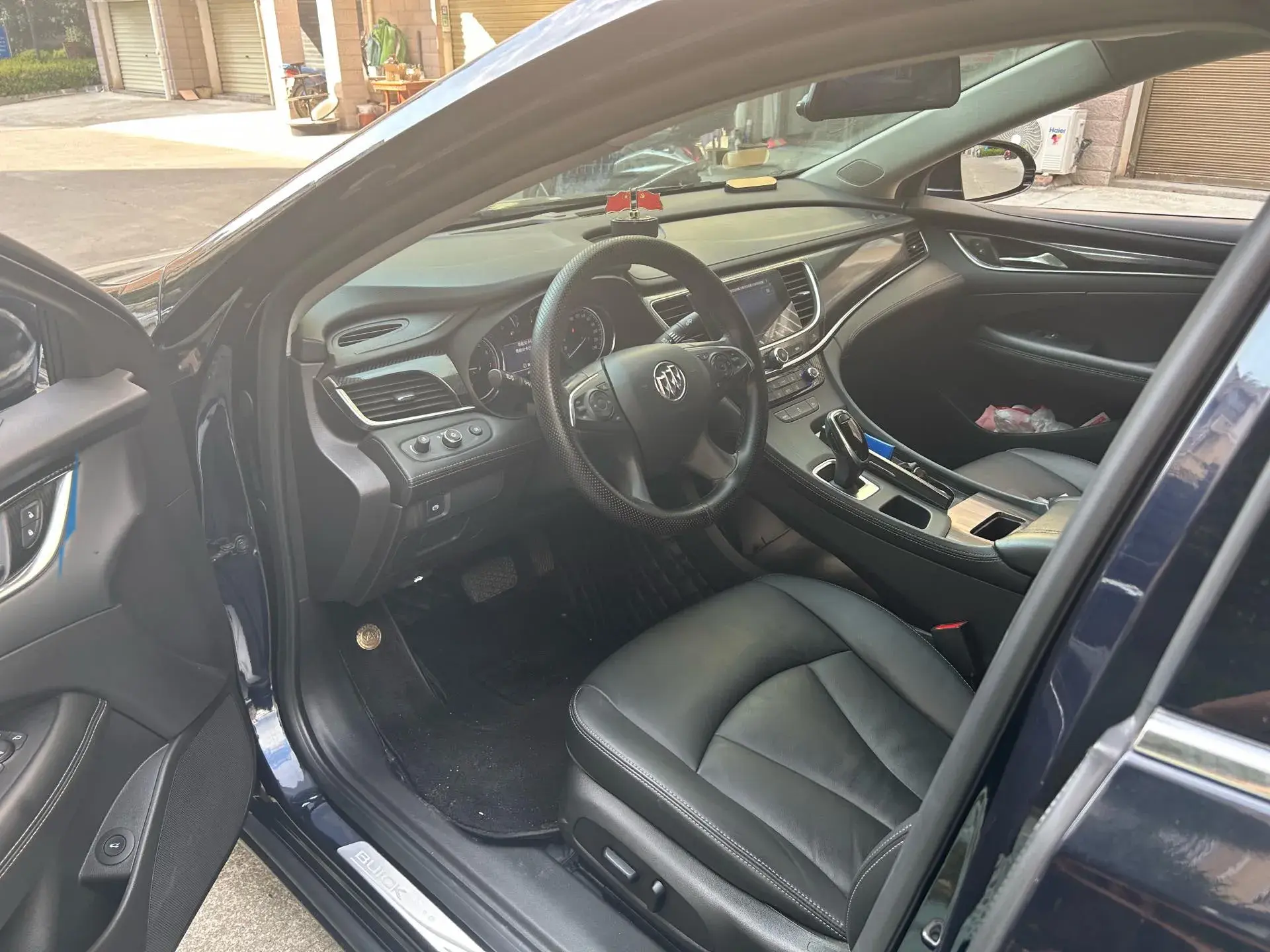 2020 BUICK LARCOSSE thumbnail 3