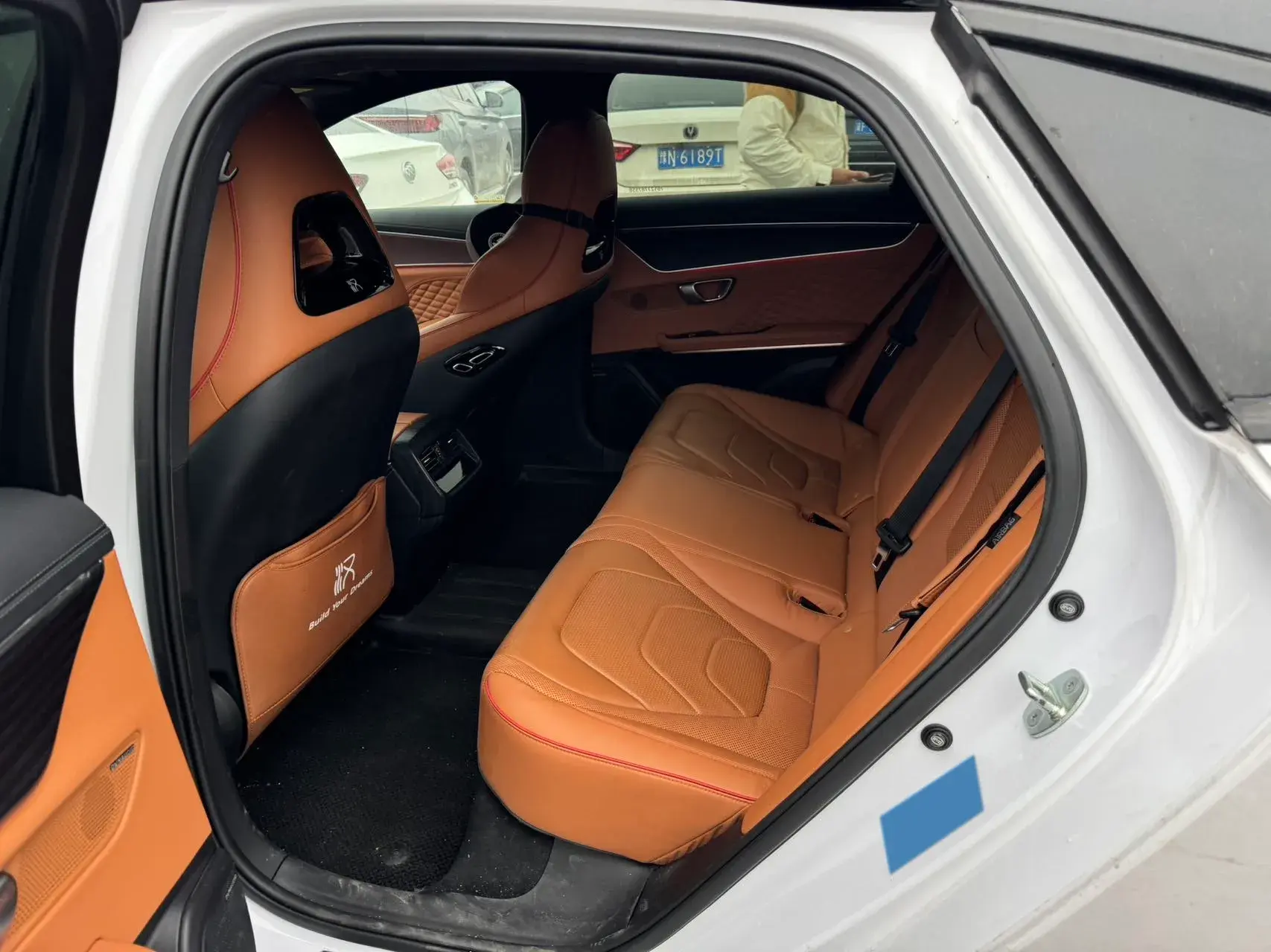 2022 BYD HAN thumbnail 4