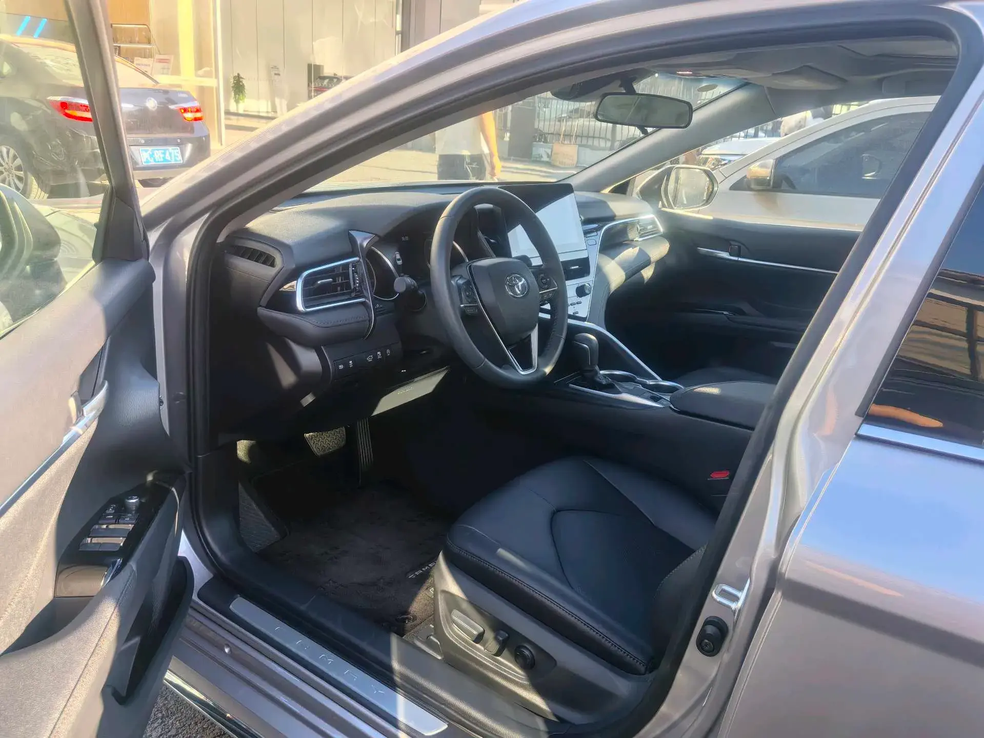 2023 TOYOTA CAMRY thumbnail 2